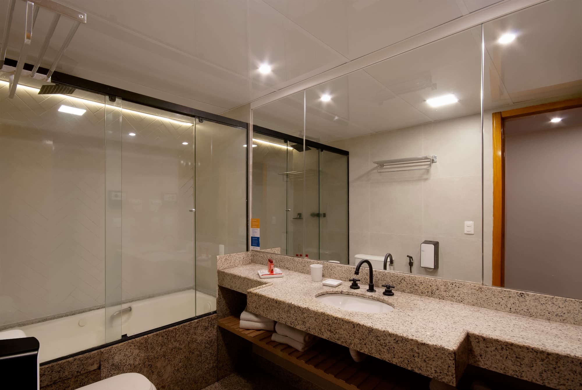 Mirasol Copacabana Hotel