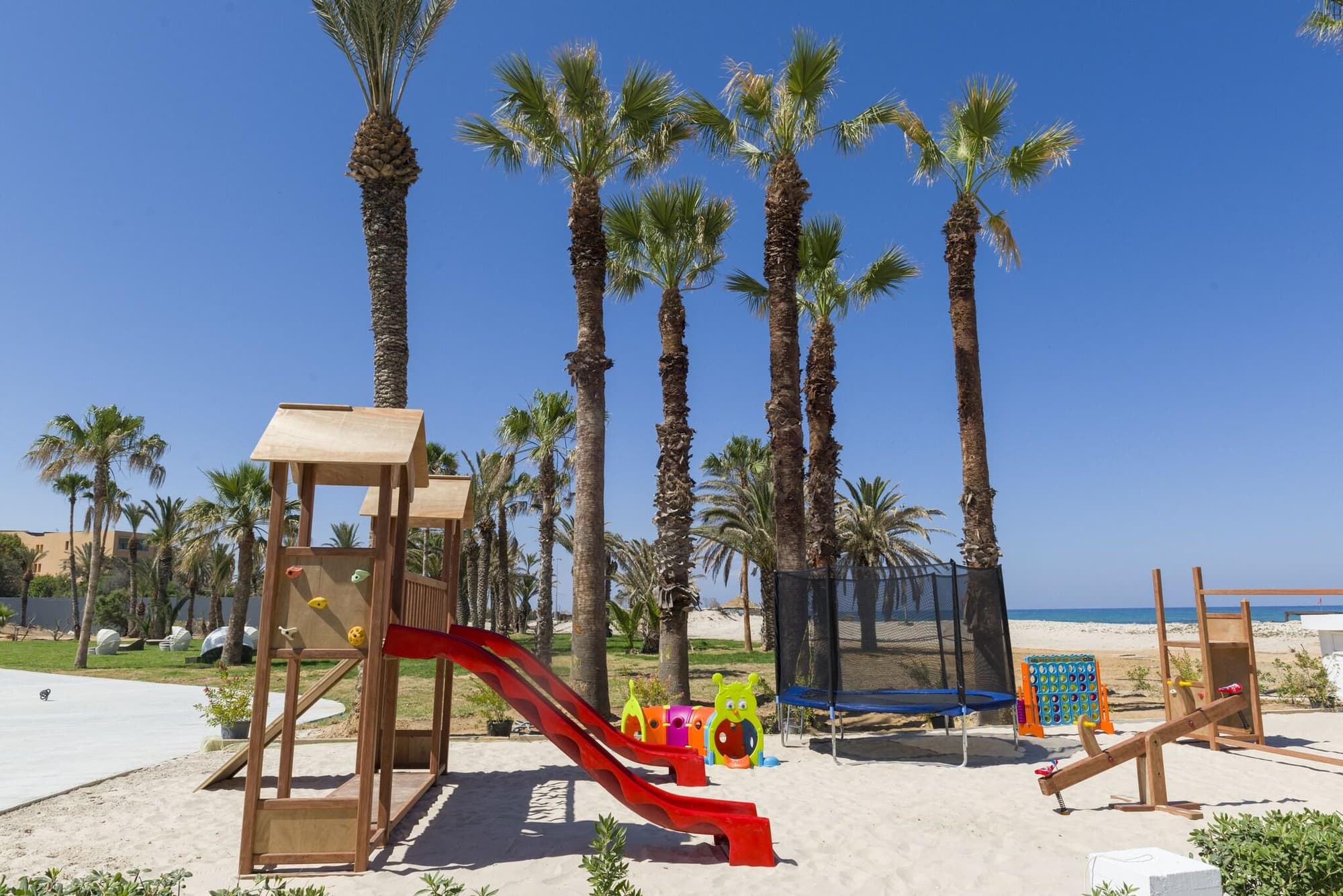 JAZ Tour Khalef, Sports and Entertainment