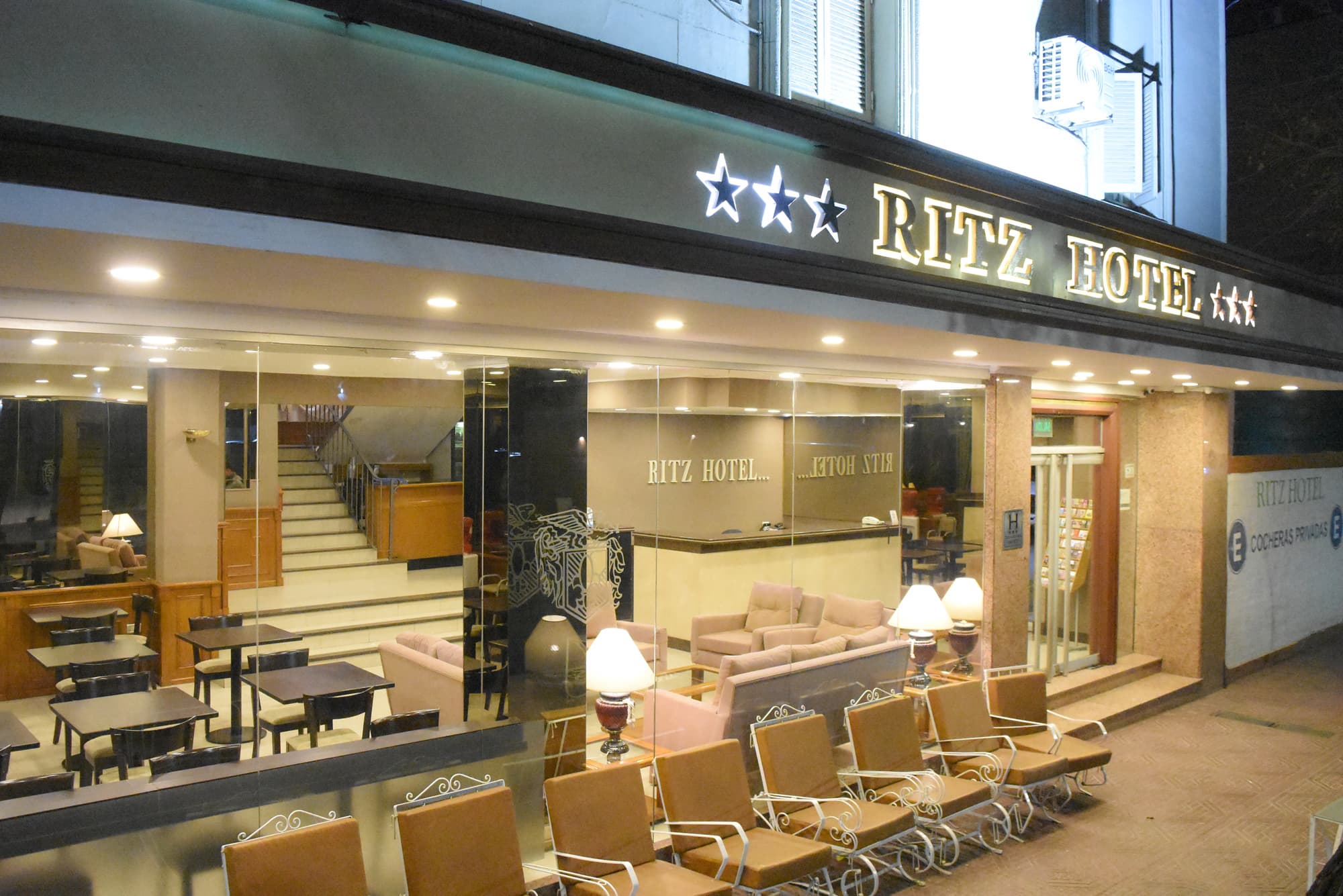 Ritz Hotel Mendoza, General view