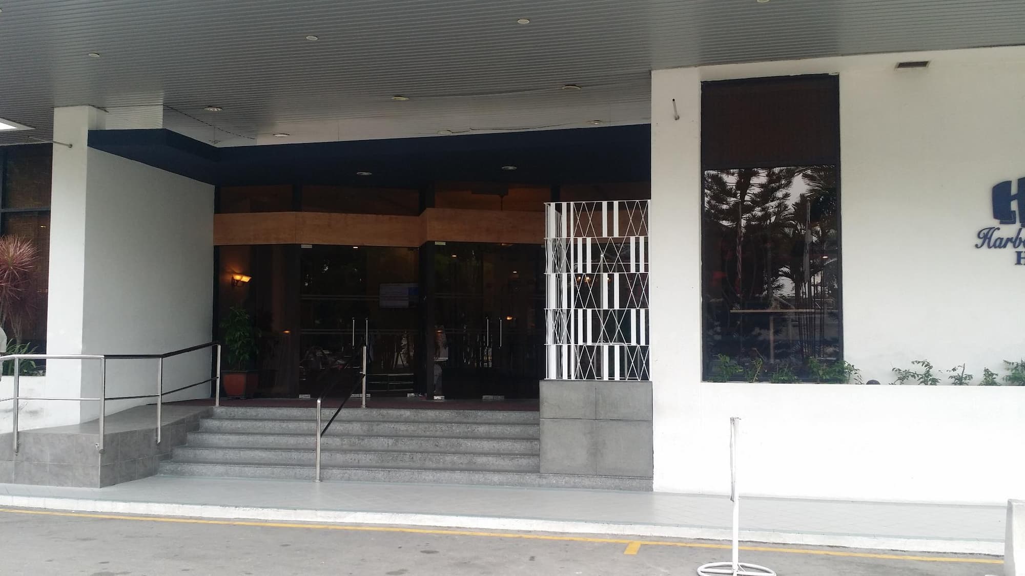Harbour View Hotel 