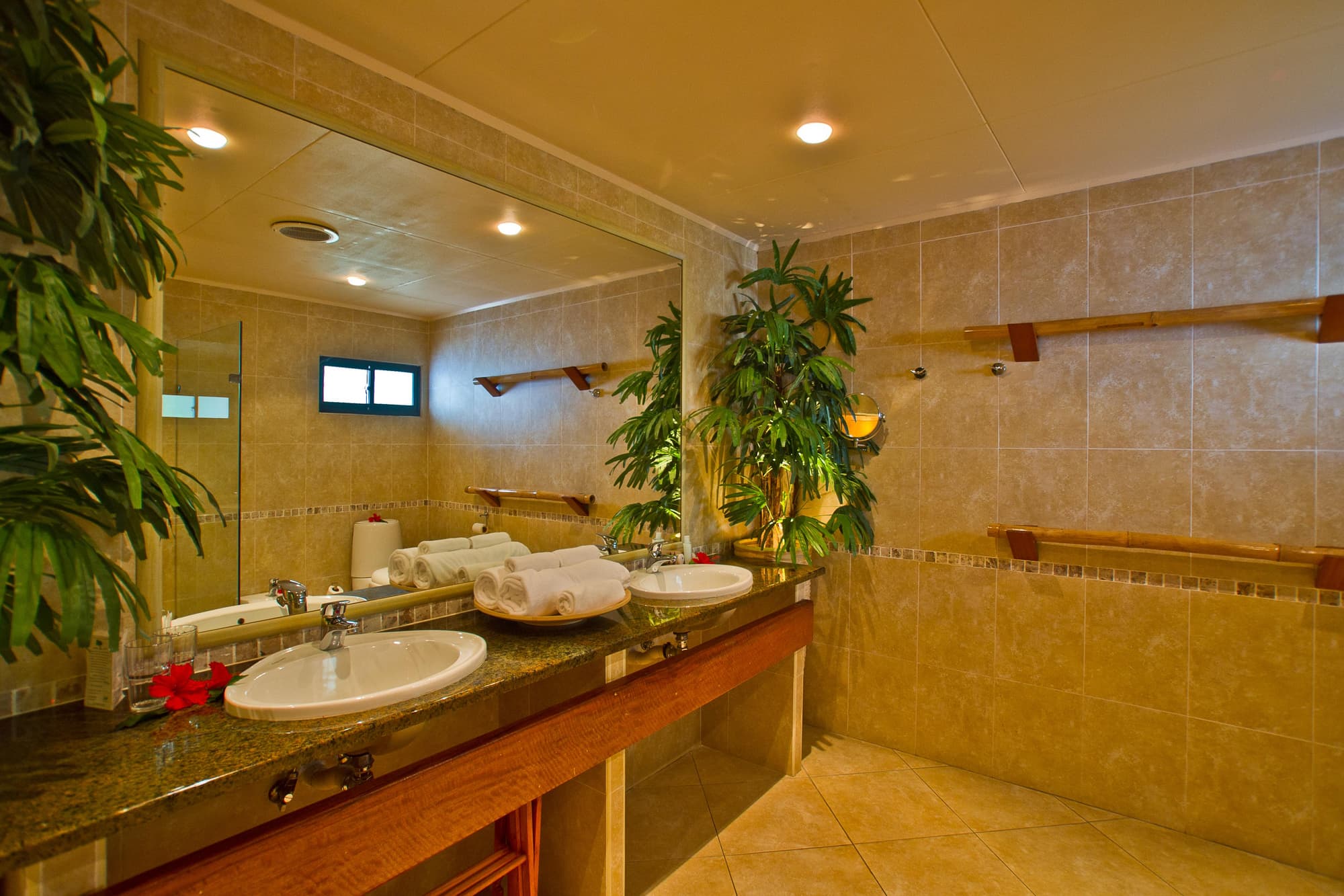 Coco de Mer Hotel and Black Parrot Suites, Room