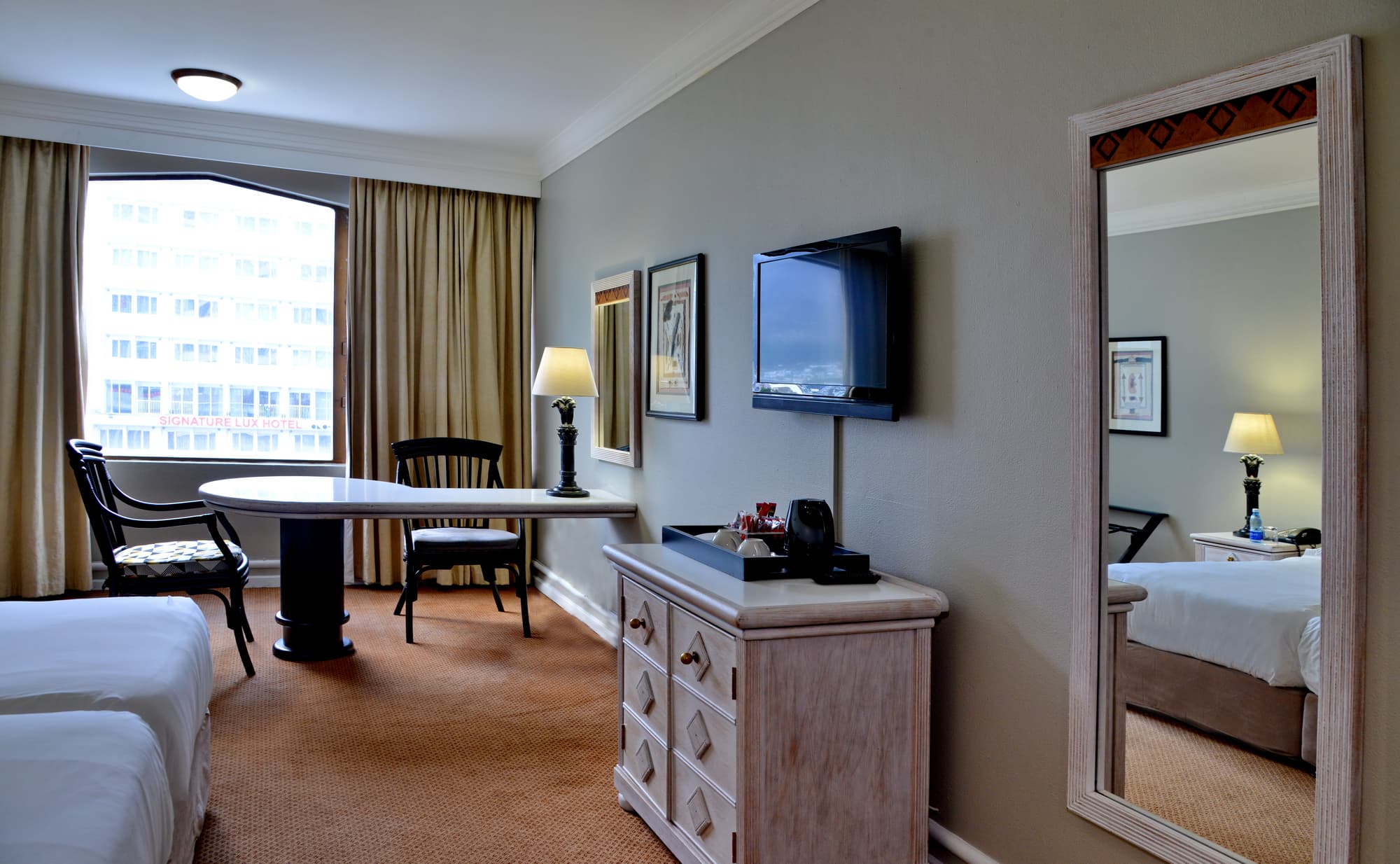 Capetonian Hotel