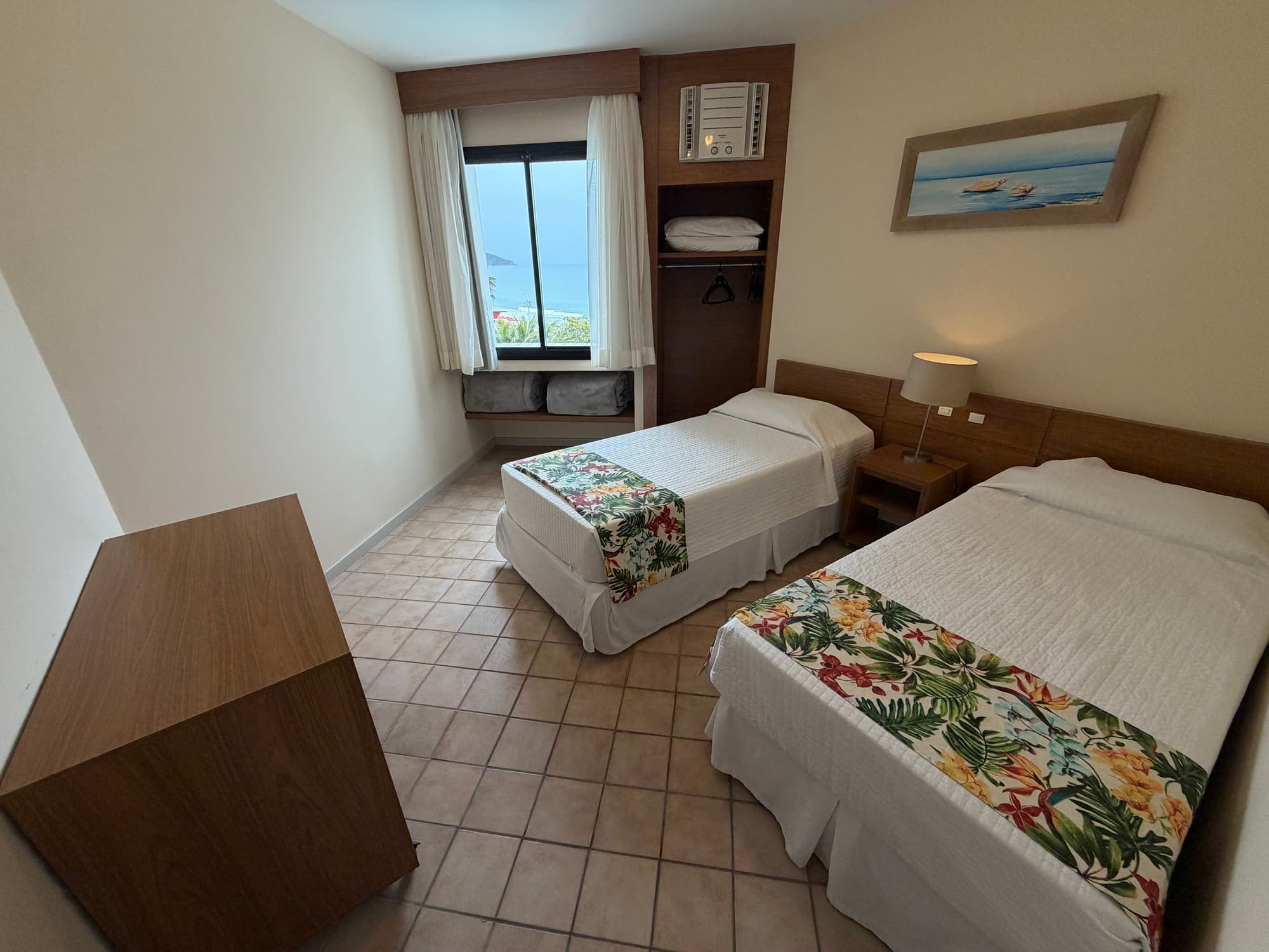 Ingleses Praia Hotel