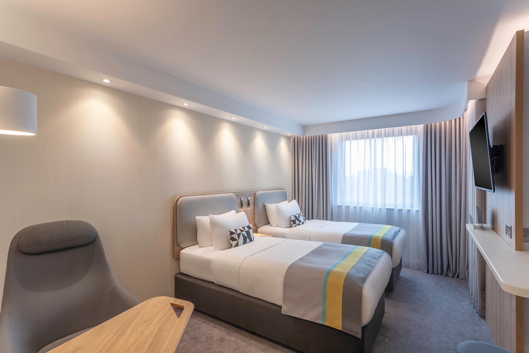 Holiday Inn Express Hotel Dublin Airport