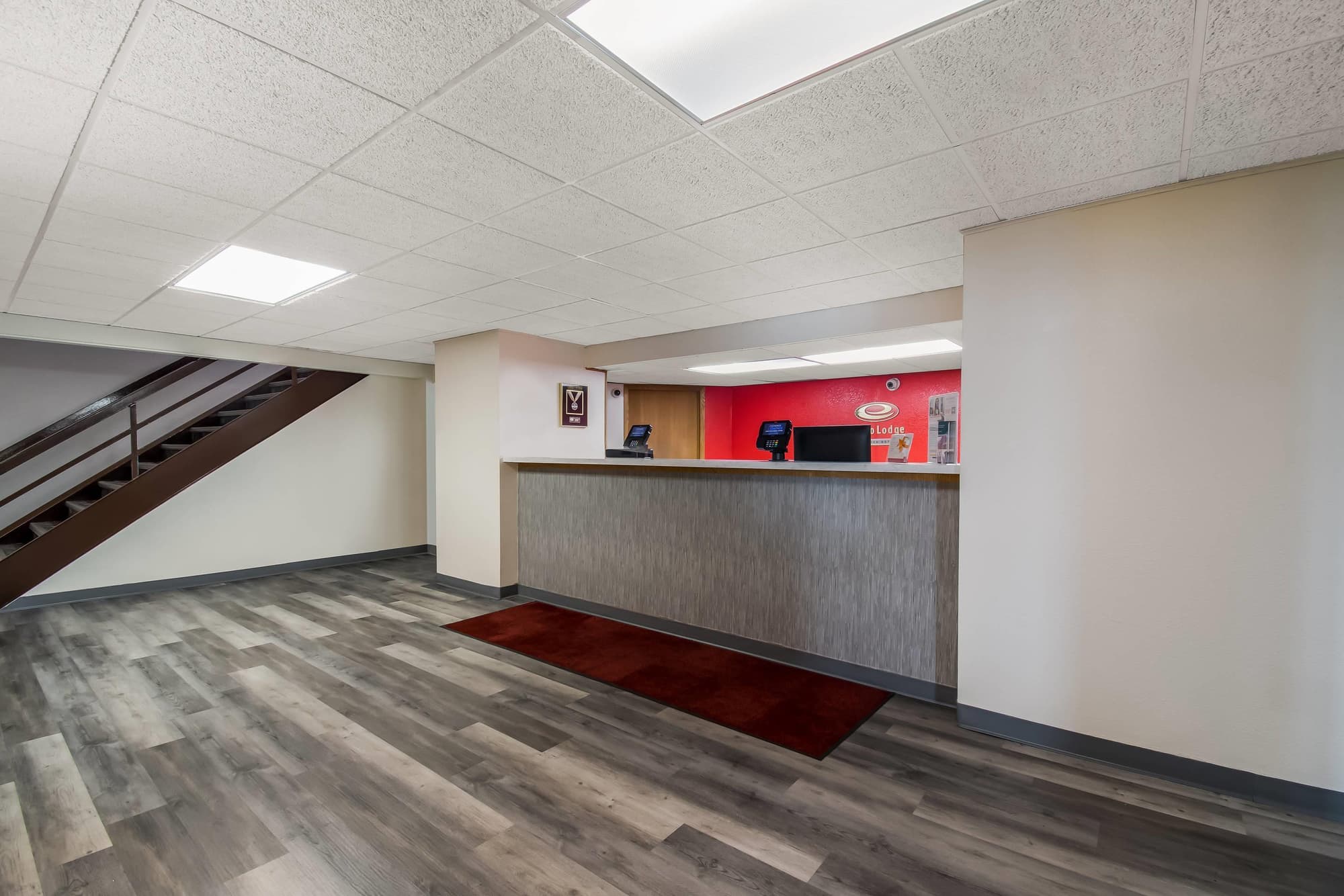 Econo Lodge Duluth Near Miller Hill Mall