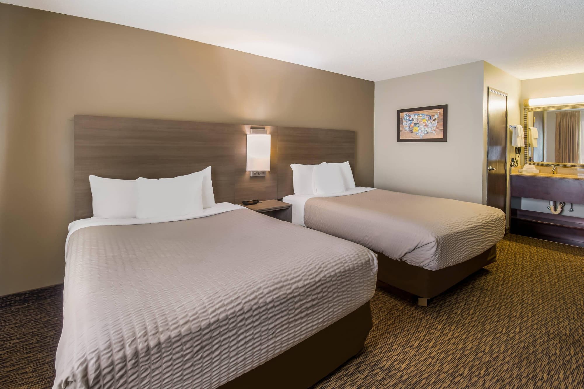 Econo Lodge Duluth Near Miller Hill Mall