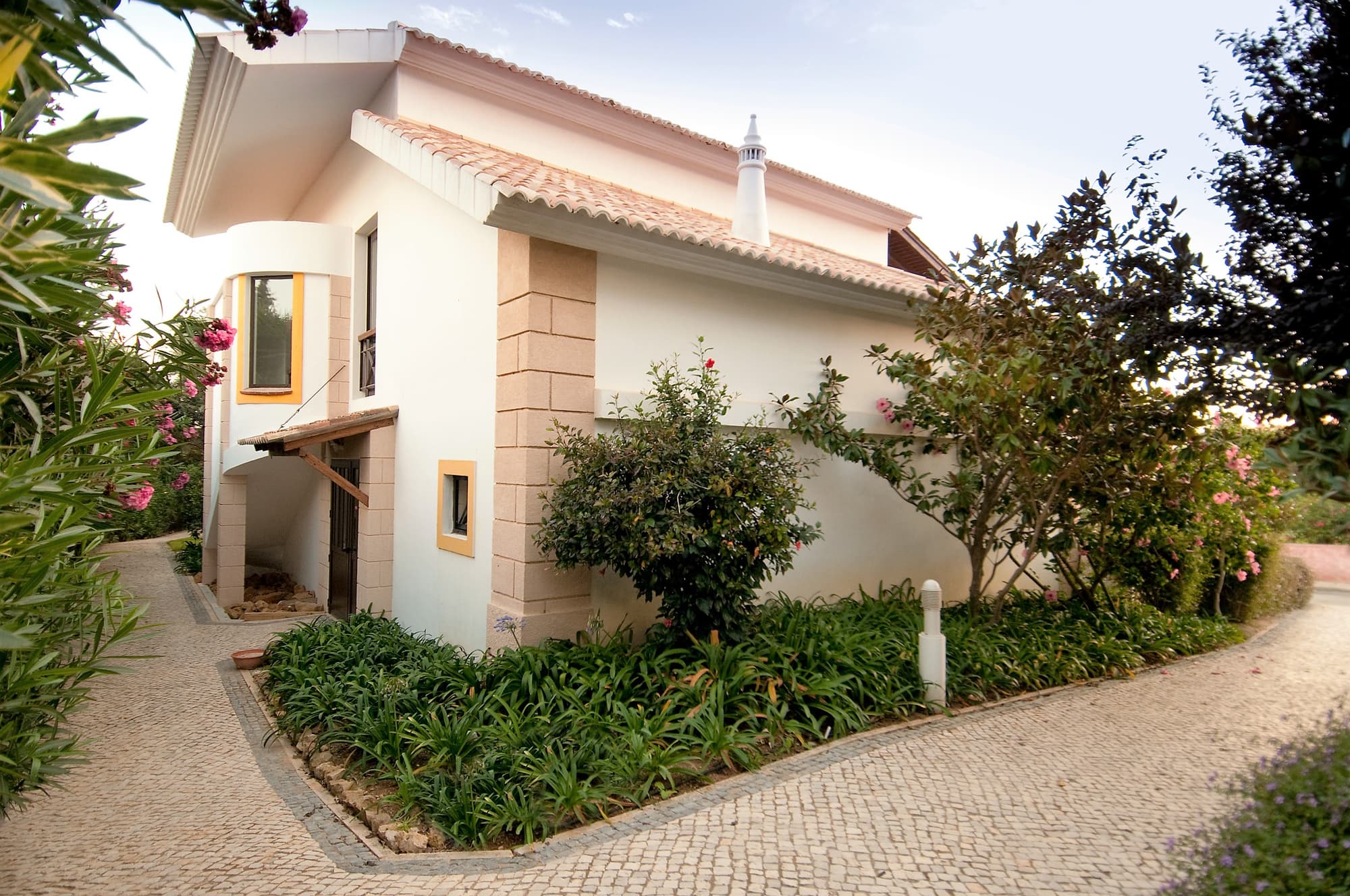 Luzmar Villas, General view