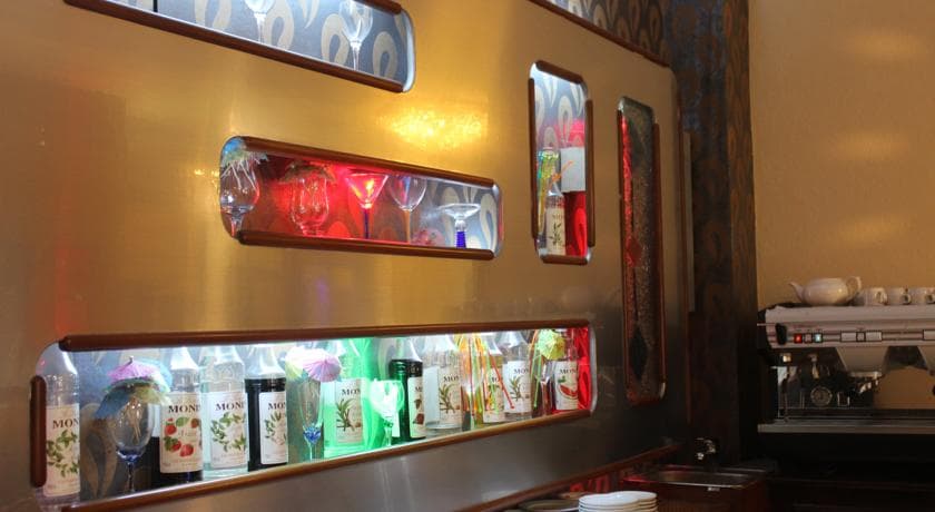 Grand Hotel Europe, Bar