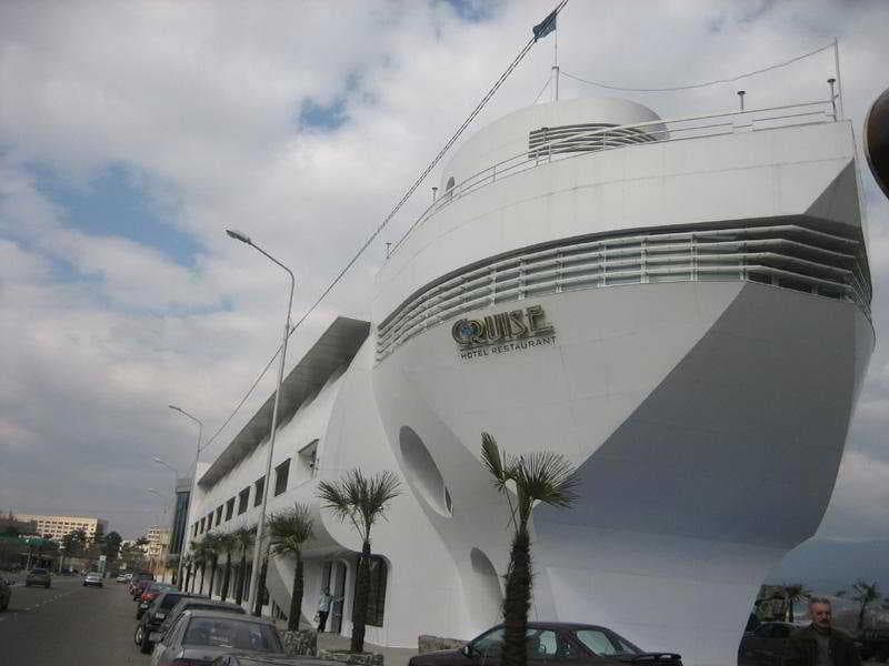 Cruise Hotel
