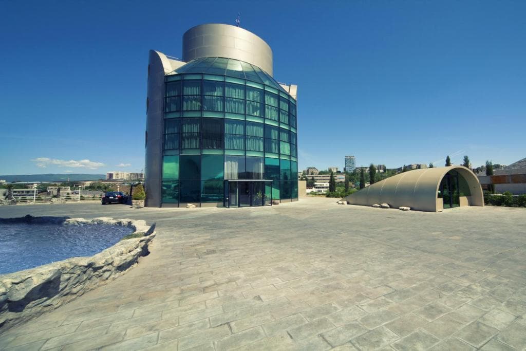 Cruise Hotel