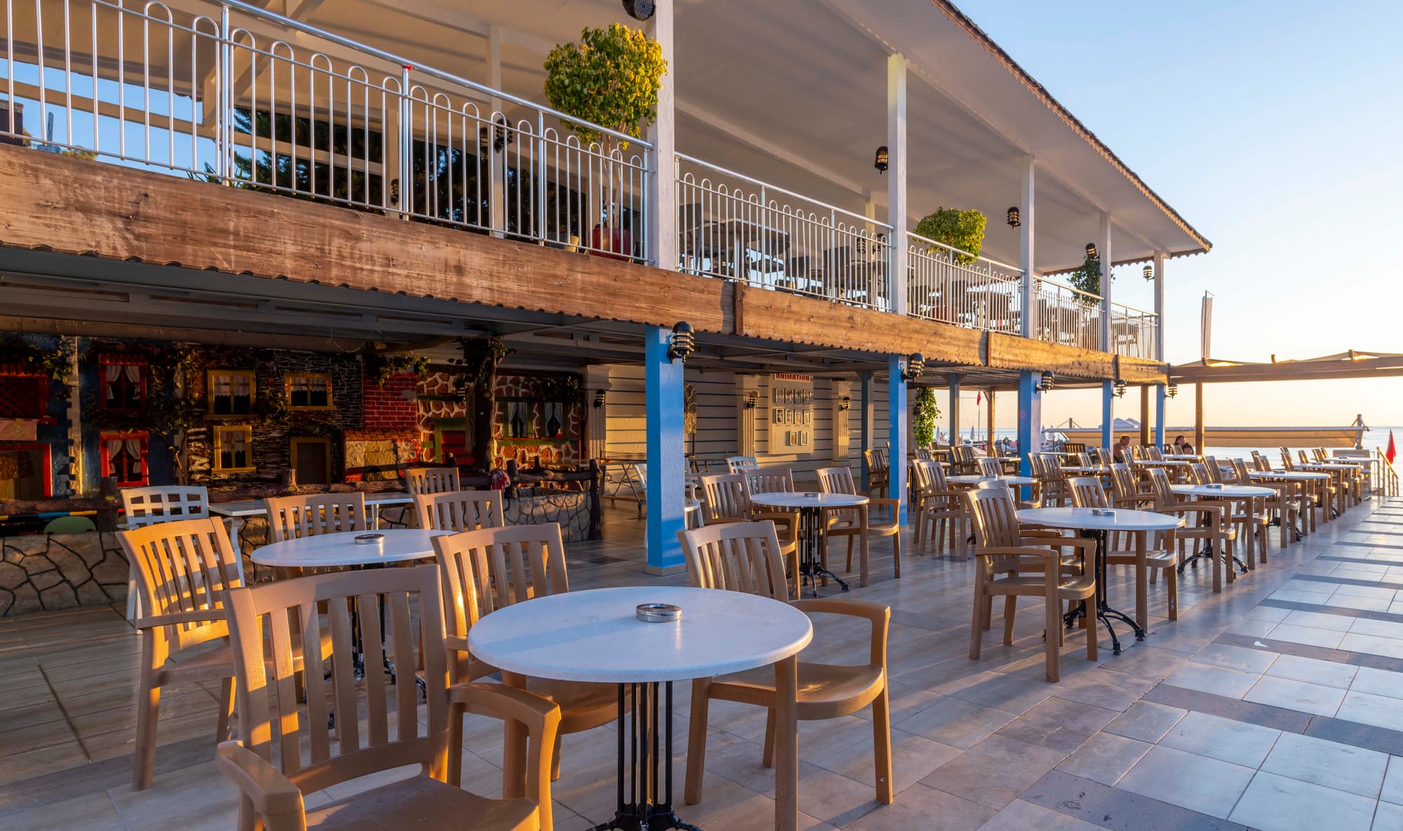 Armas Beach Hotel