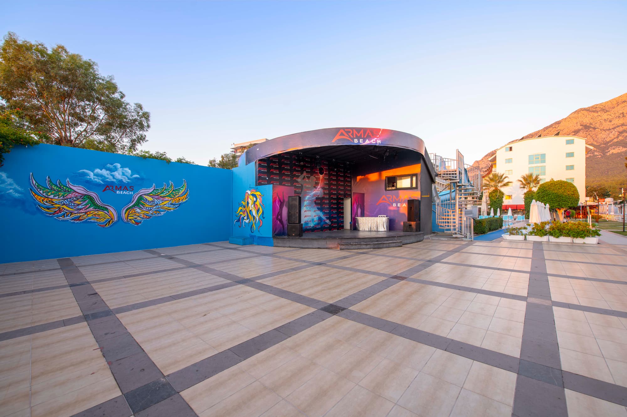Armas Beach Hotel