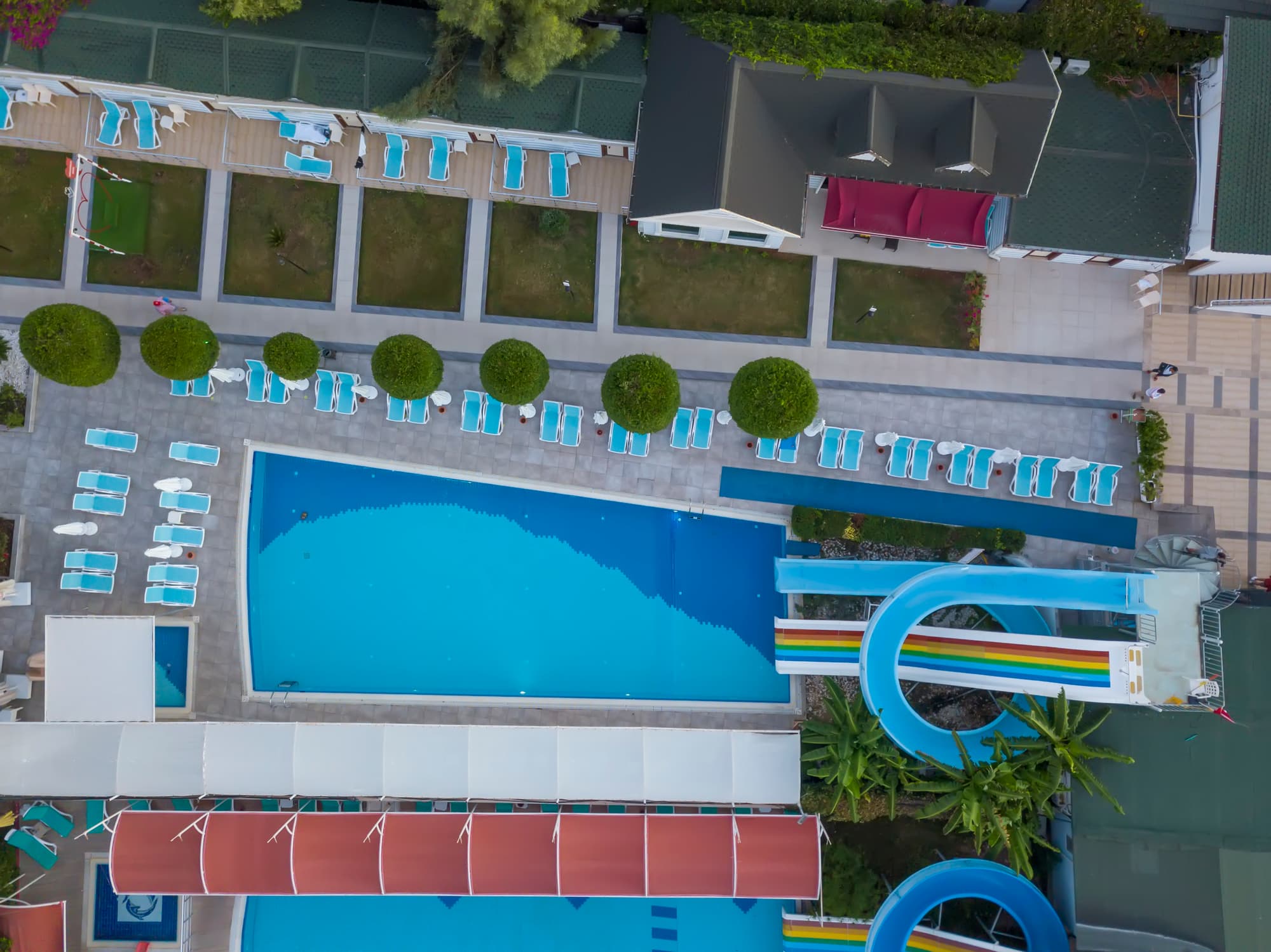 Armas Beach Hotel