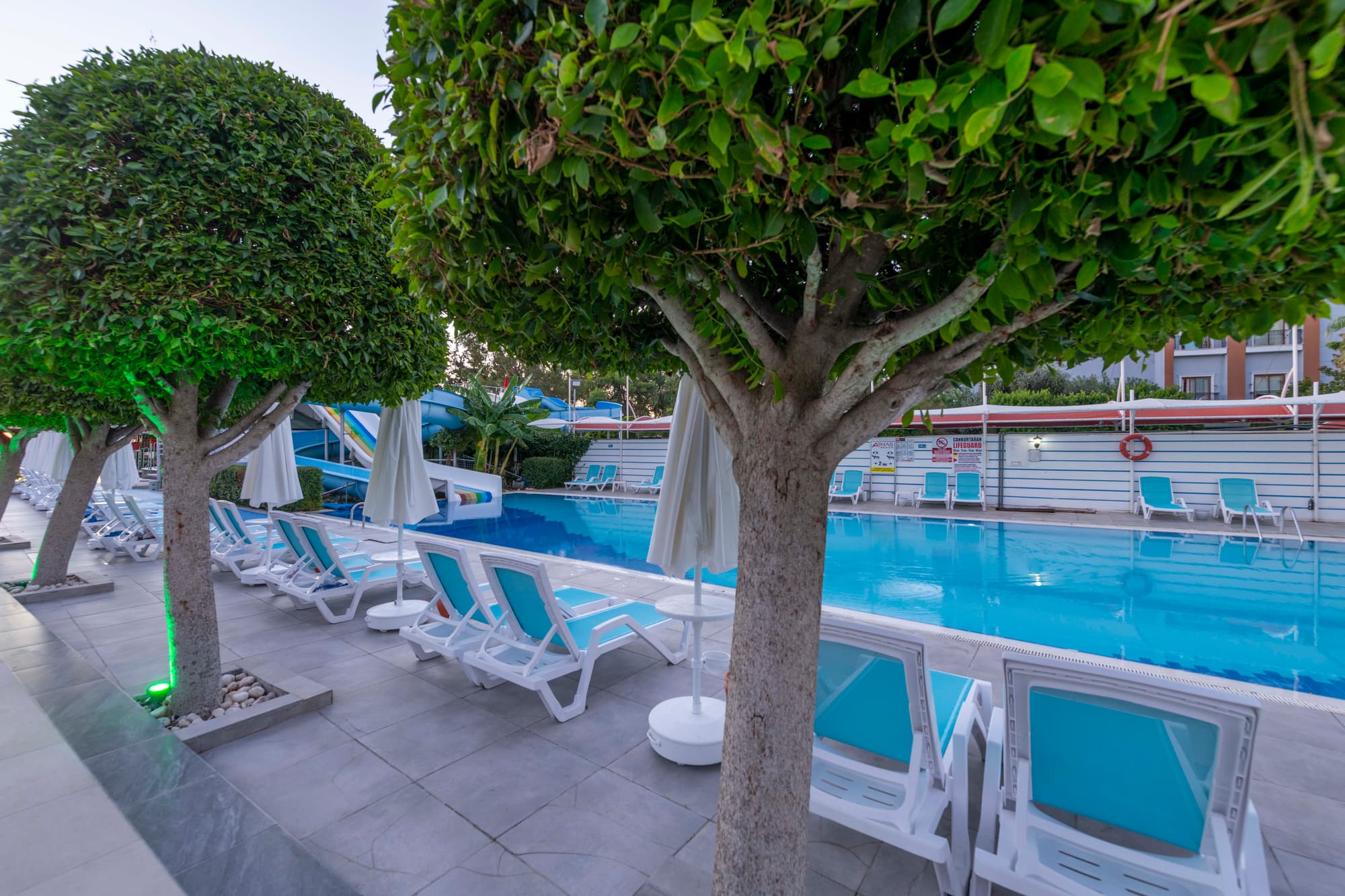 Armas Beach Hotel
