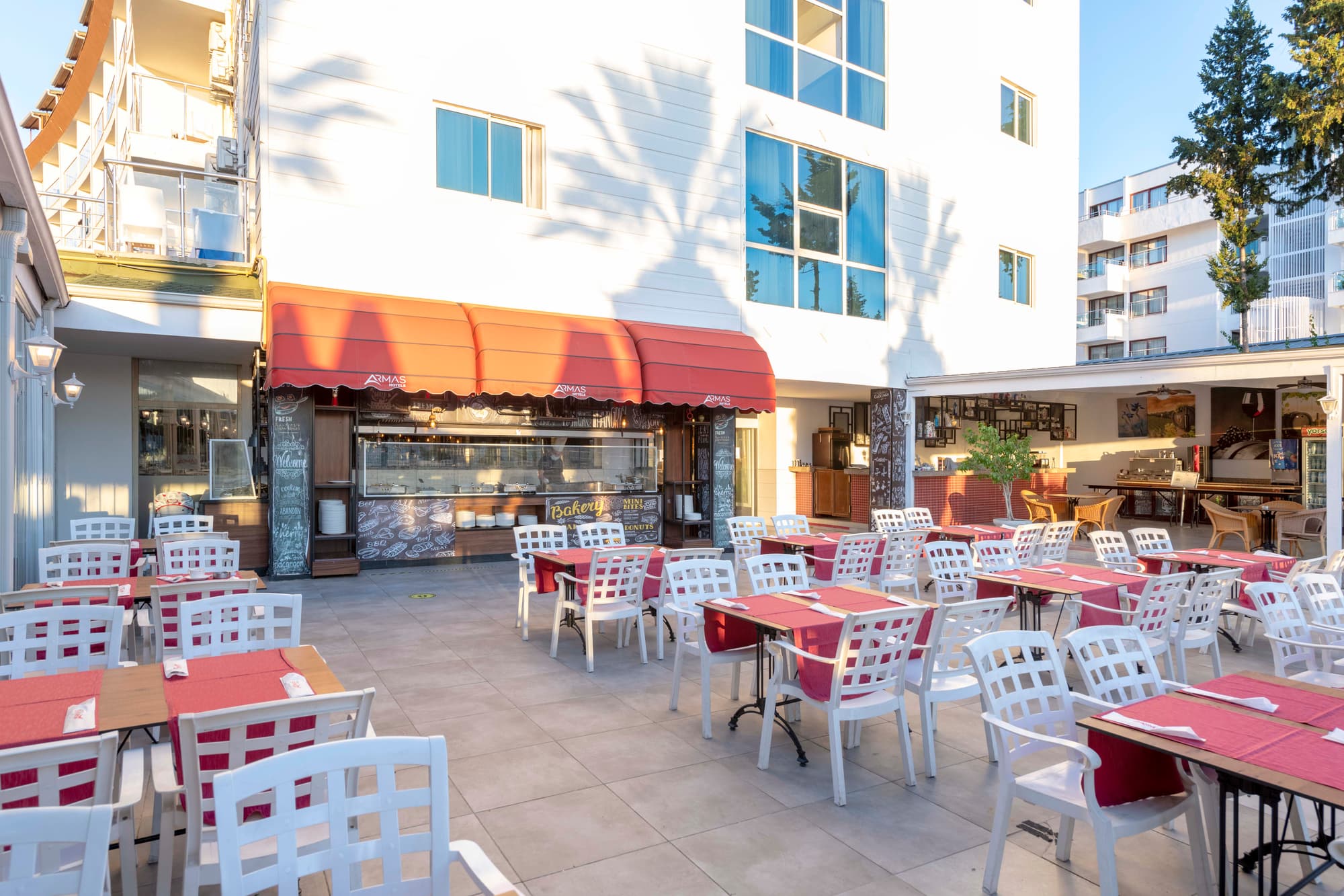 Armas Beach Hotel