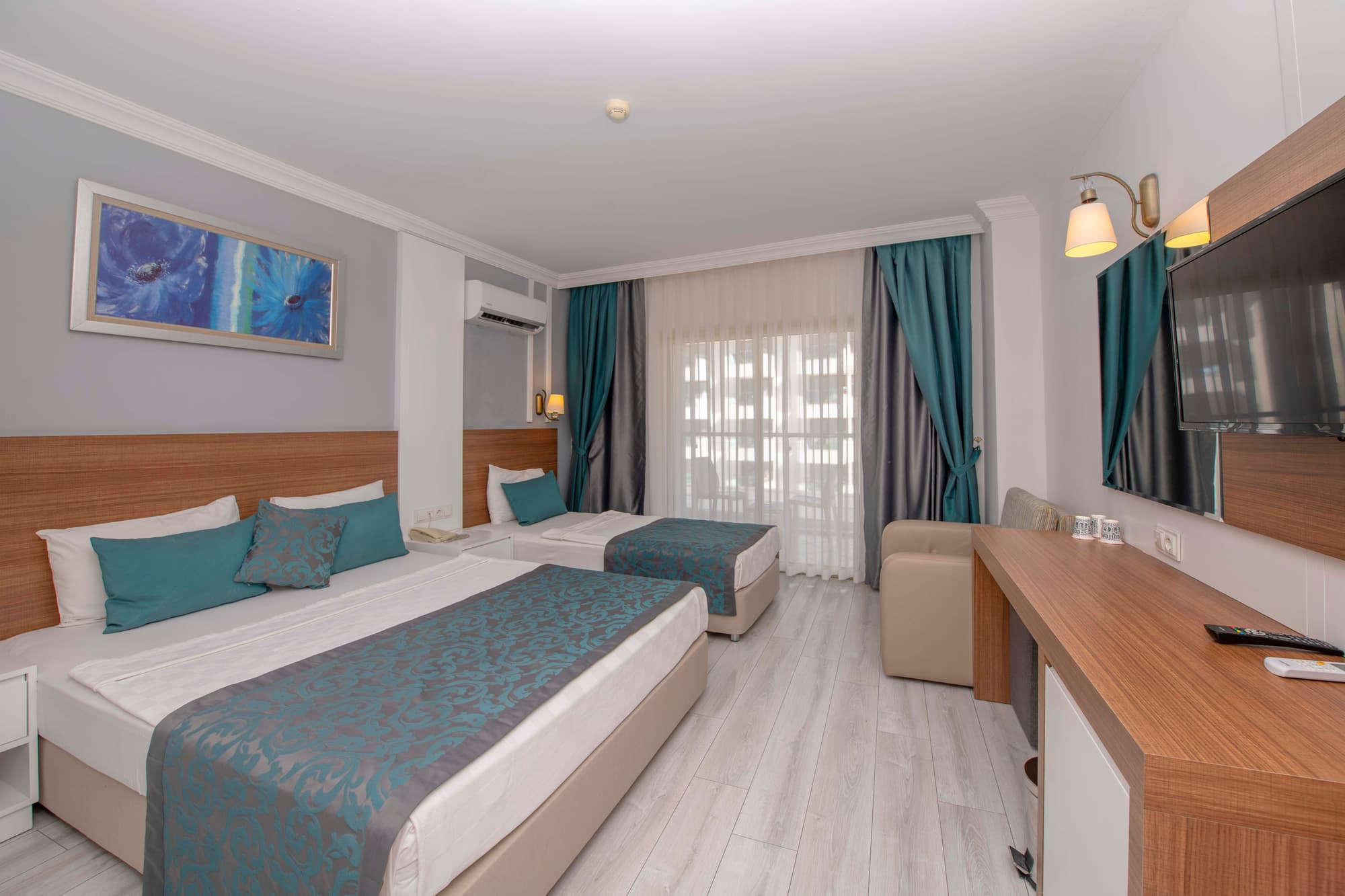 Armas Beach Hotel