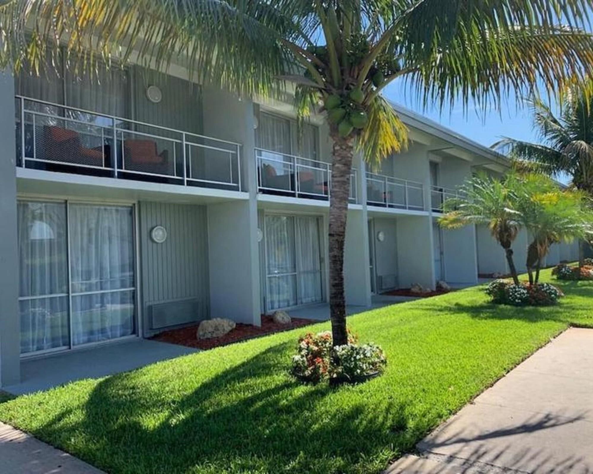Hollywood Gateway Inn