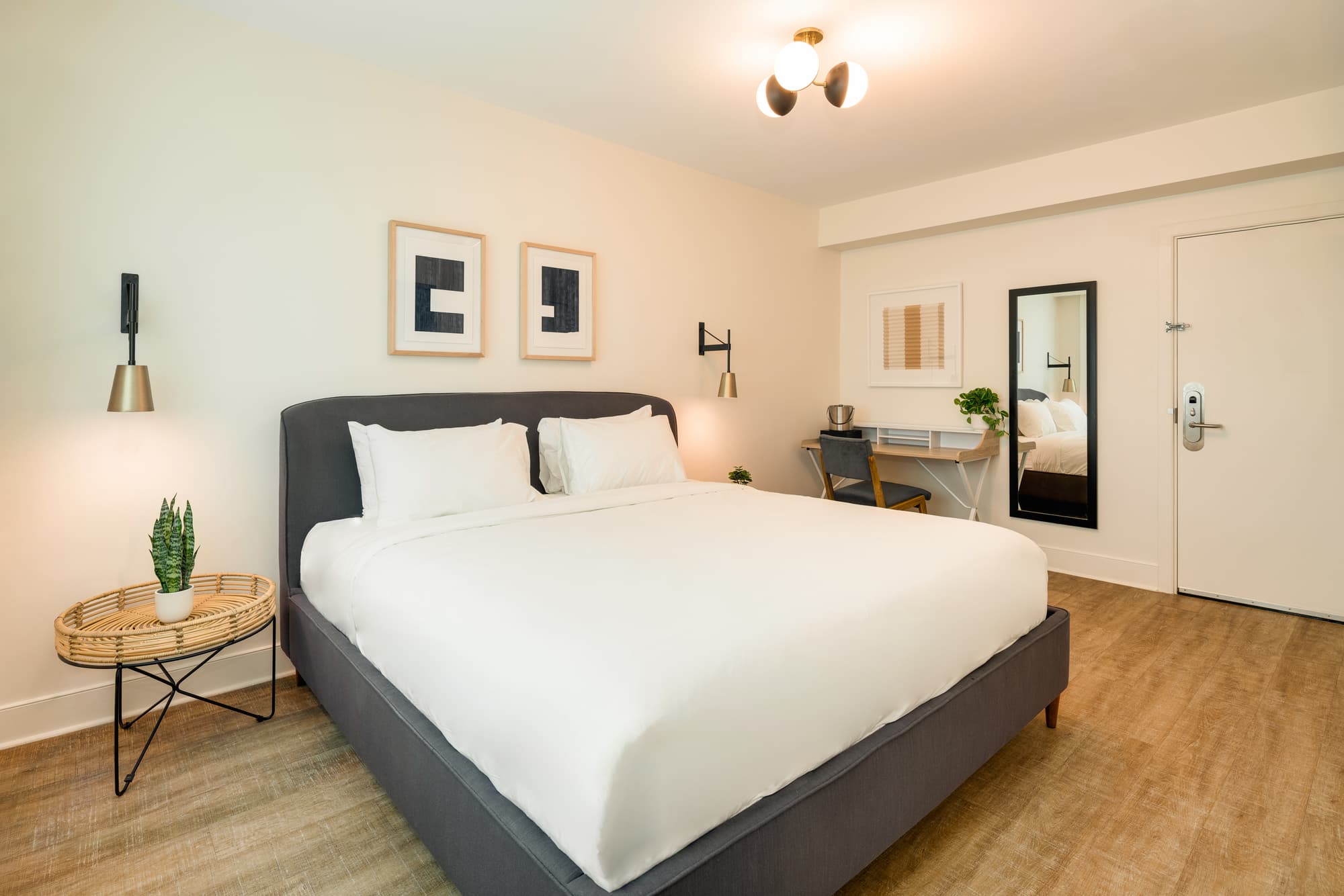 Kenmore Village Hotel, South Beach