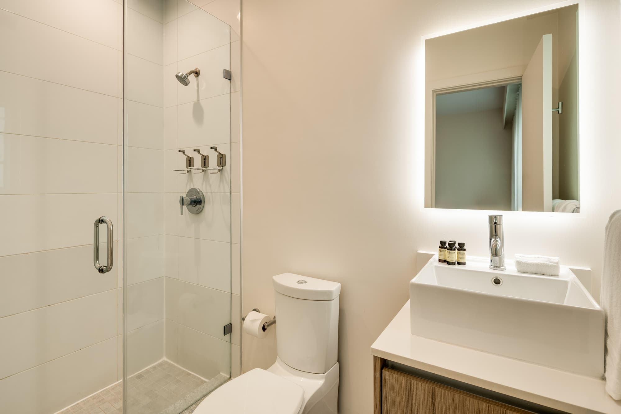 Kenmore Village Hotel, South Beach