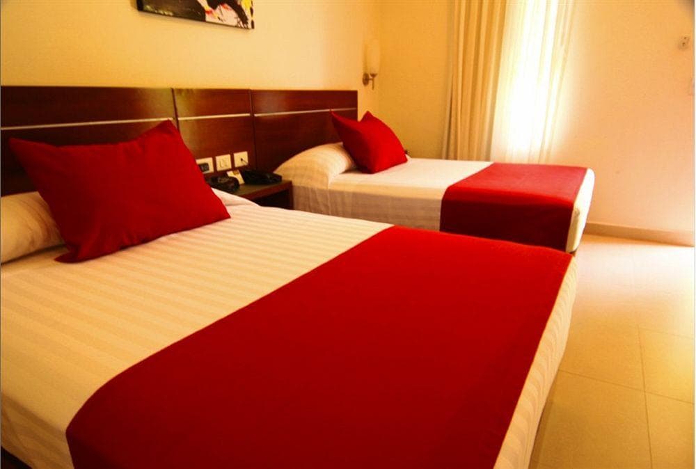 Grand City Hotel 