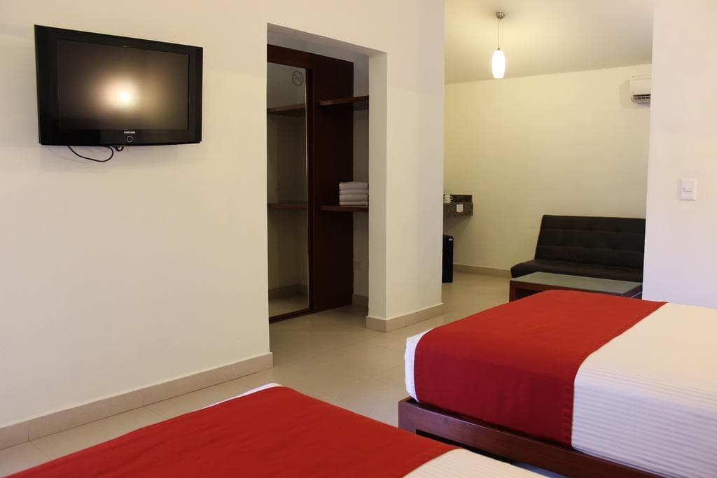 Grand City Hotel 