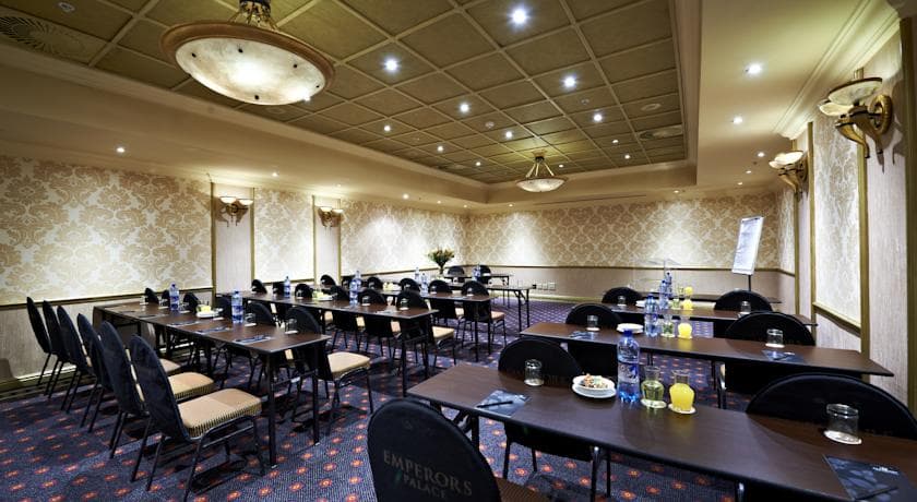 Peermont Metcourt Suites at Emperors Palace