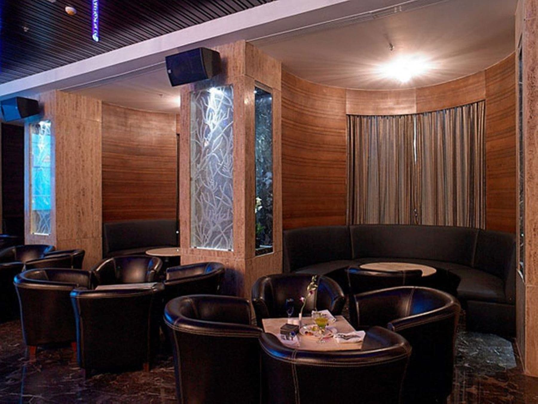 Royal Orchid Central Kireeti, Hampi, Bar