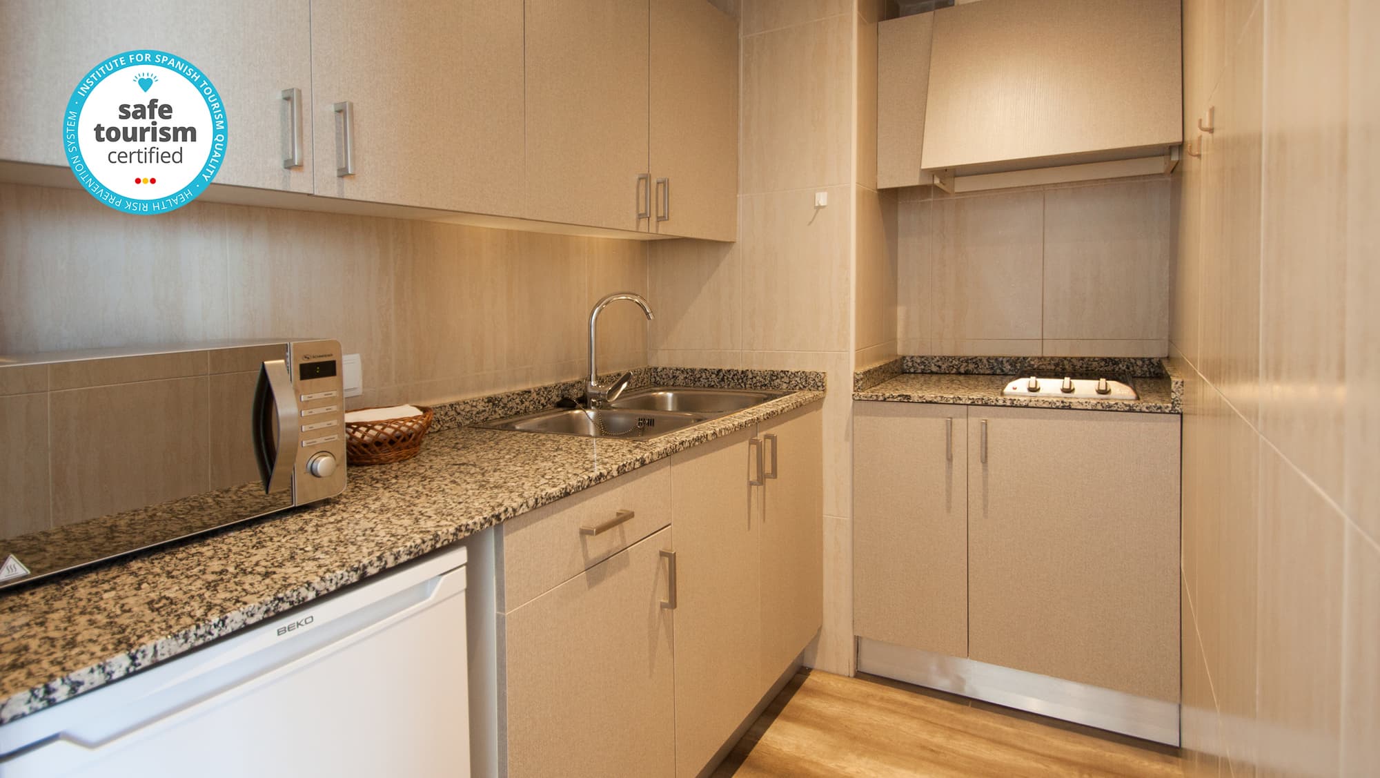 Vistasol Apartments