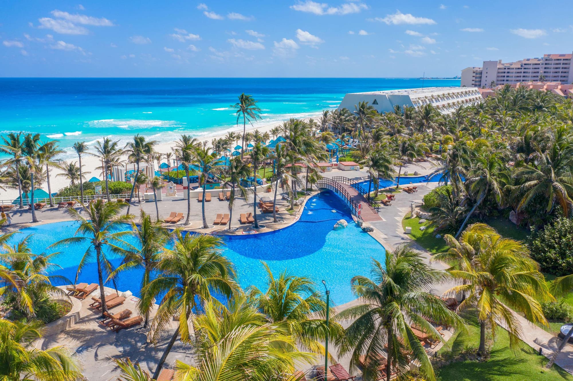 The Pyramid Cancun by Oasis, General view
