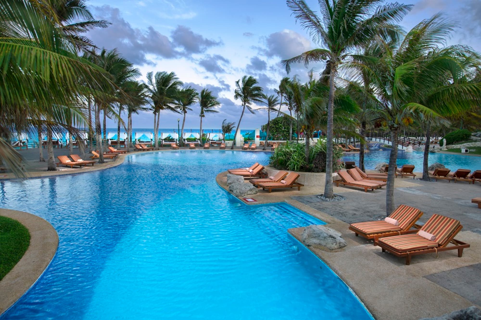 The Pyramid Cancun by Oasis