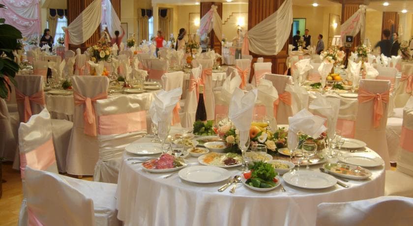 Le Grande Plaza Hotel