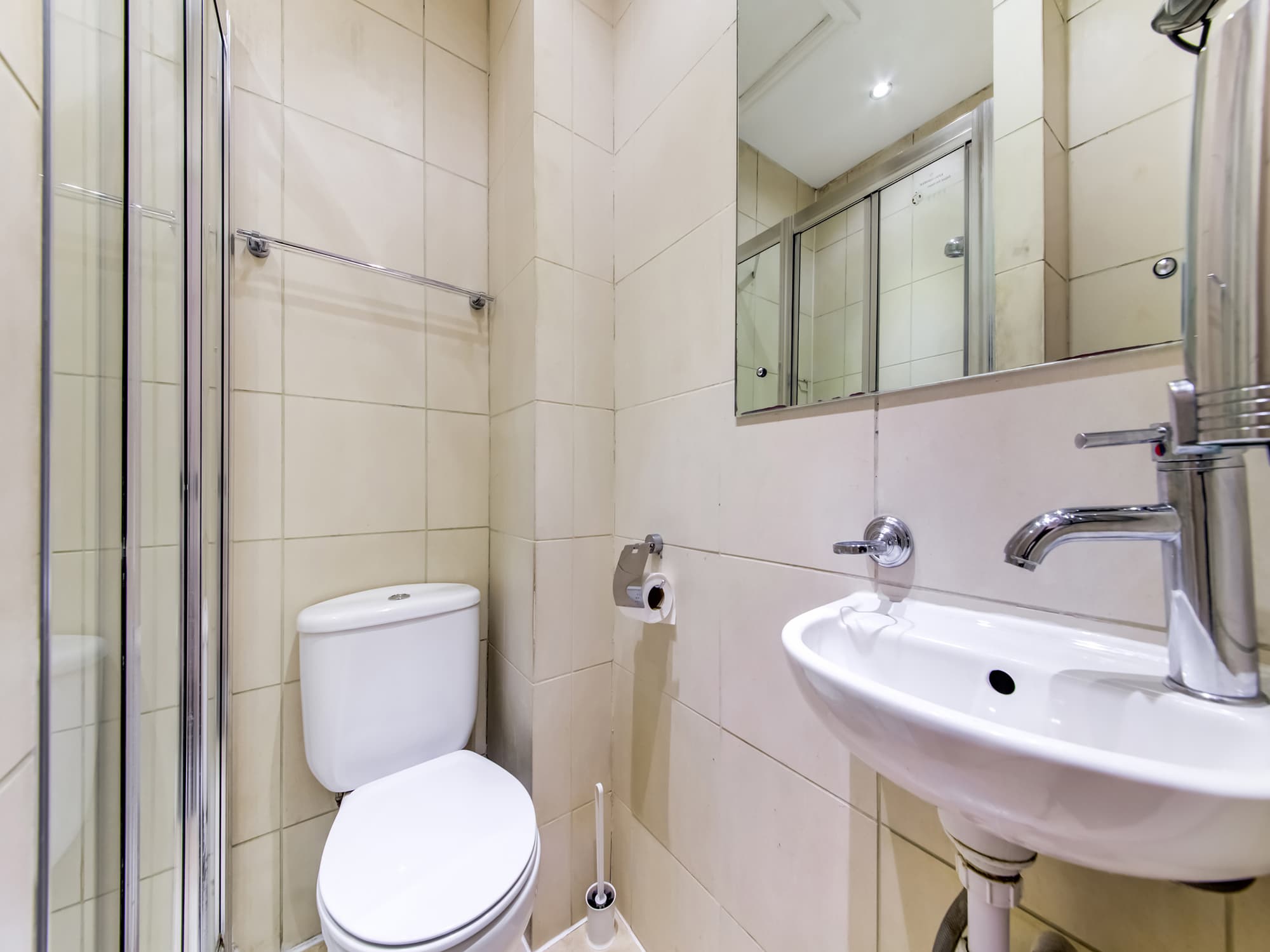 Grantly Hotel, London Shepherd's Bush
