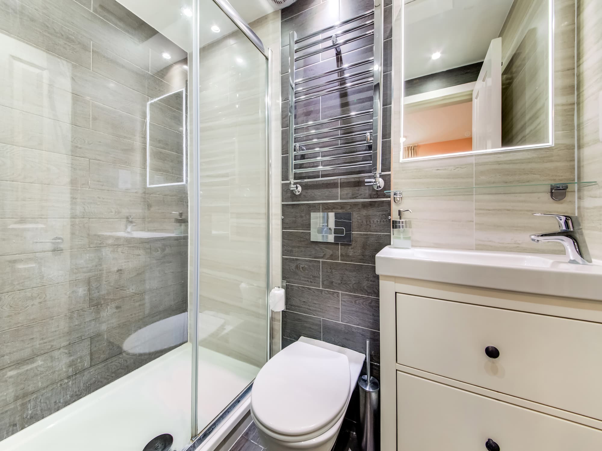 Grantly Hotel, London Shepherd's Bush