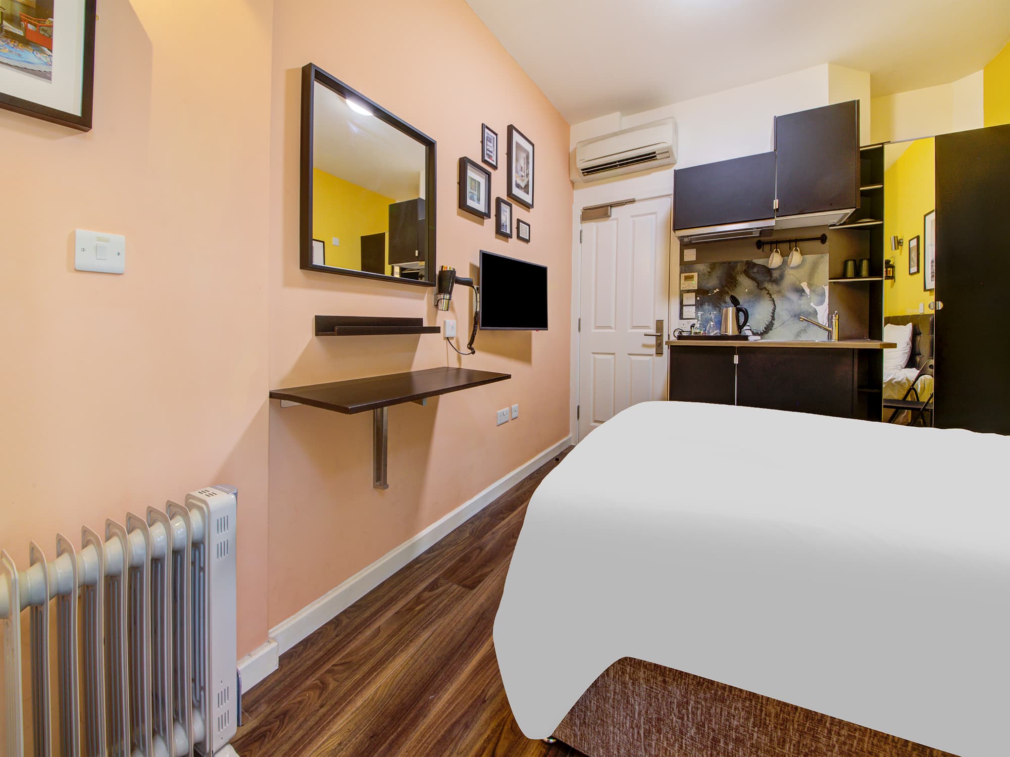 Grantly Hotel, London Shepherd's Bush