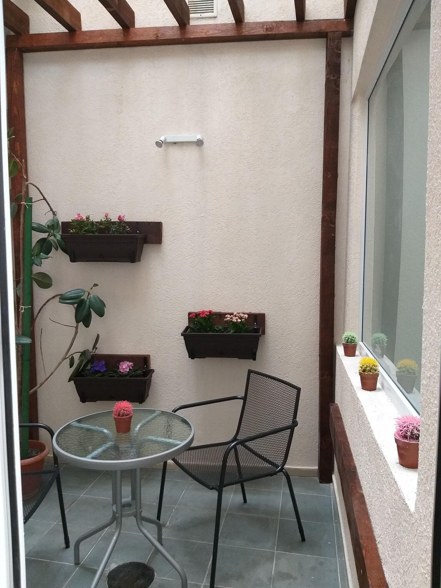 Tranzzit Hotel