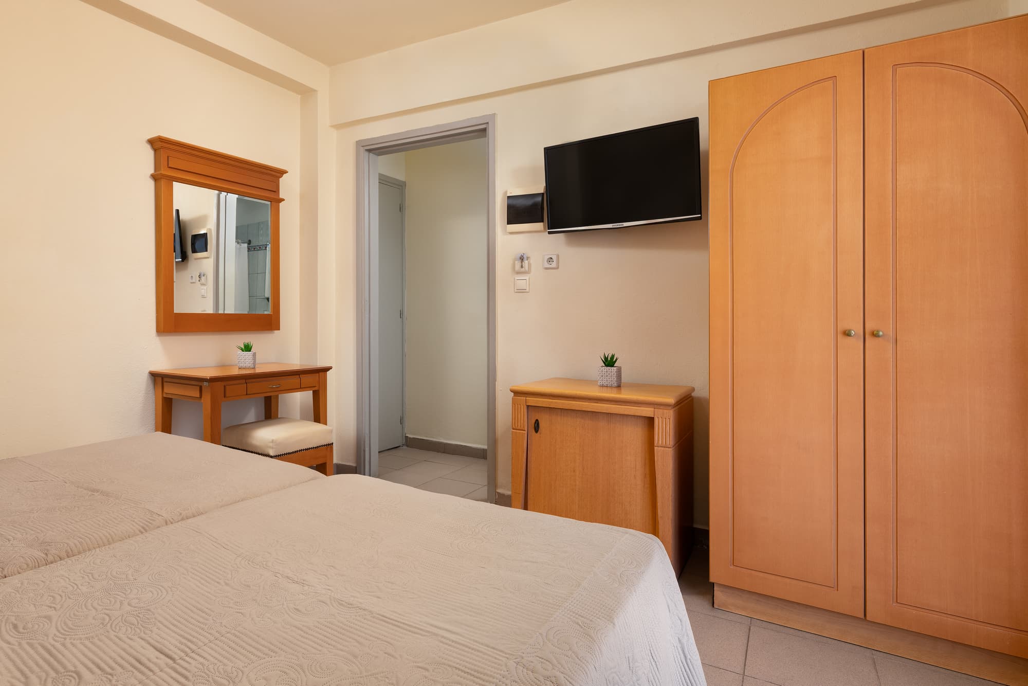 City Plus Rhodes Hotel