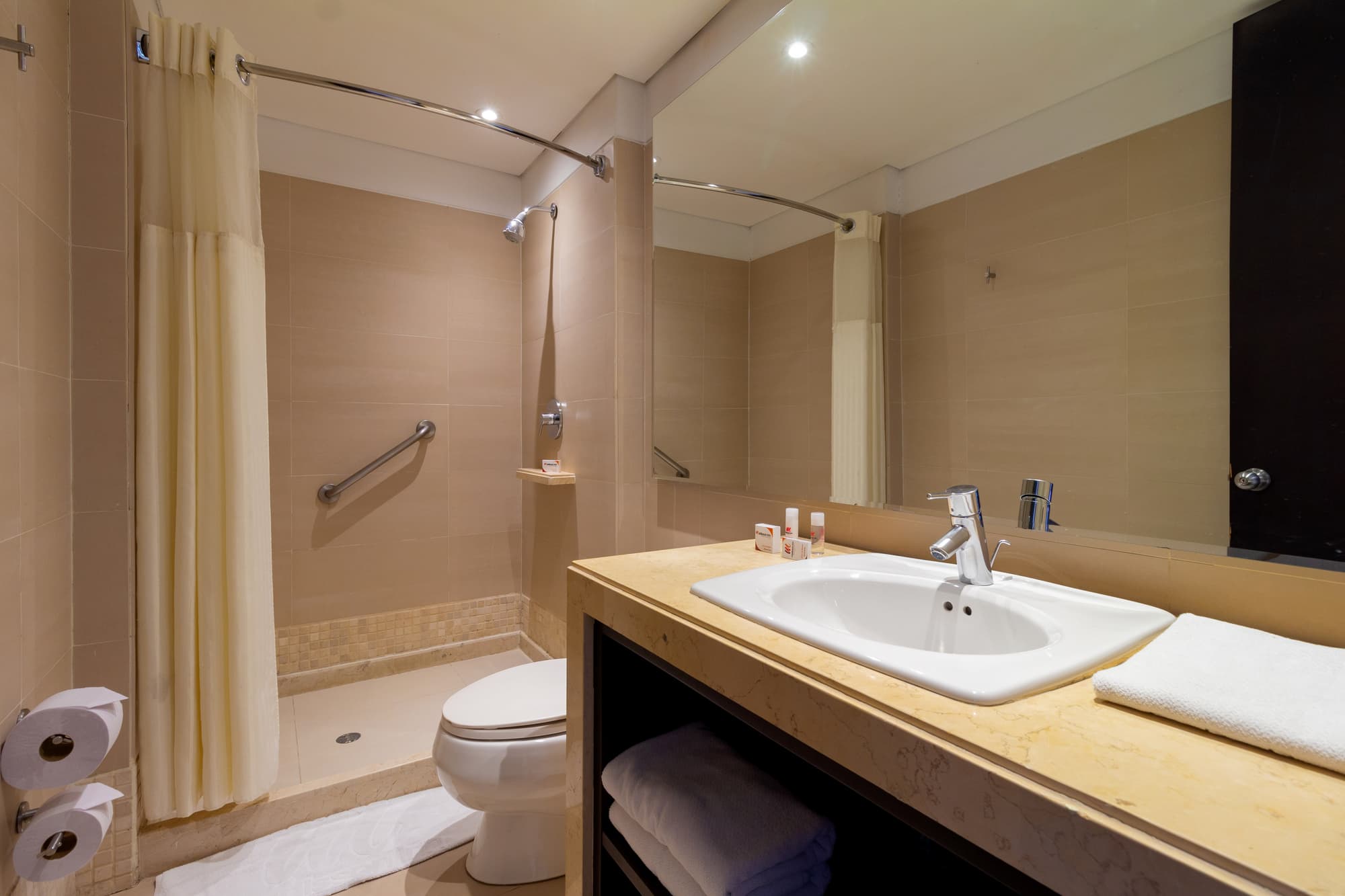Hotel Madisson Inn Luxury By Geh Suites