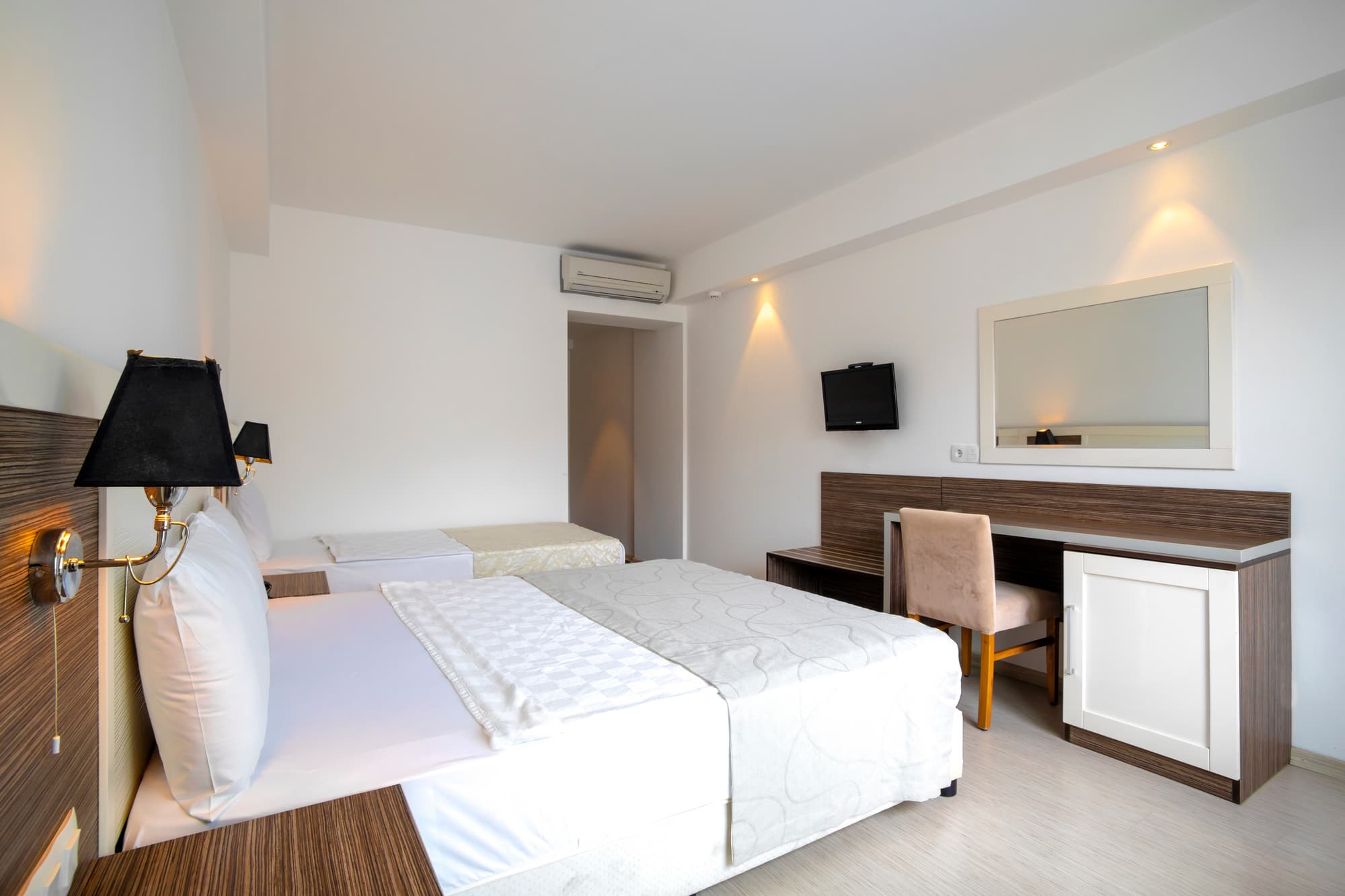 Club Hotel Shark