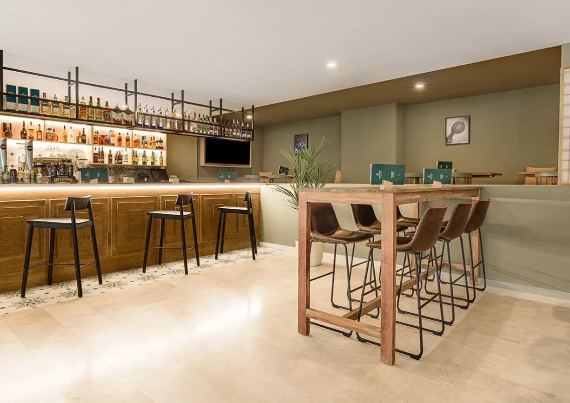 FERGUS Club Palmanova Park, Bar