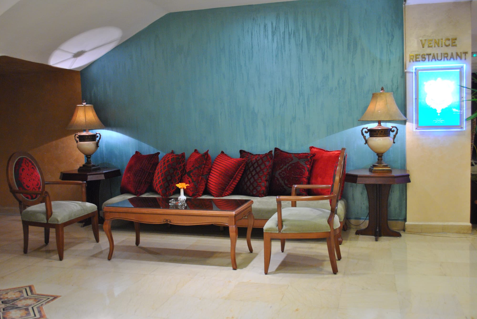 Al Fanar Palace Hotel