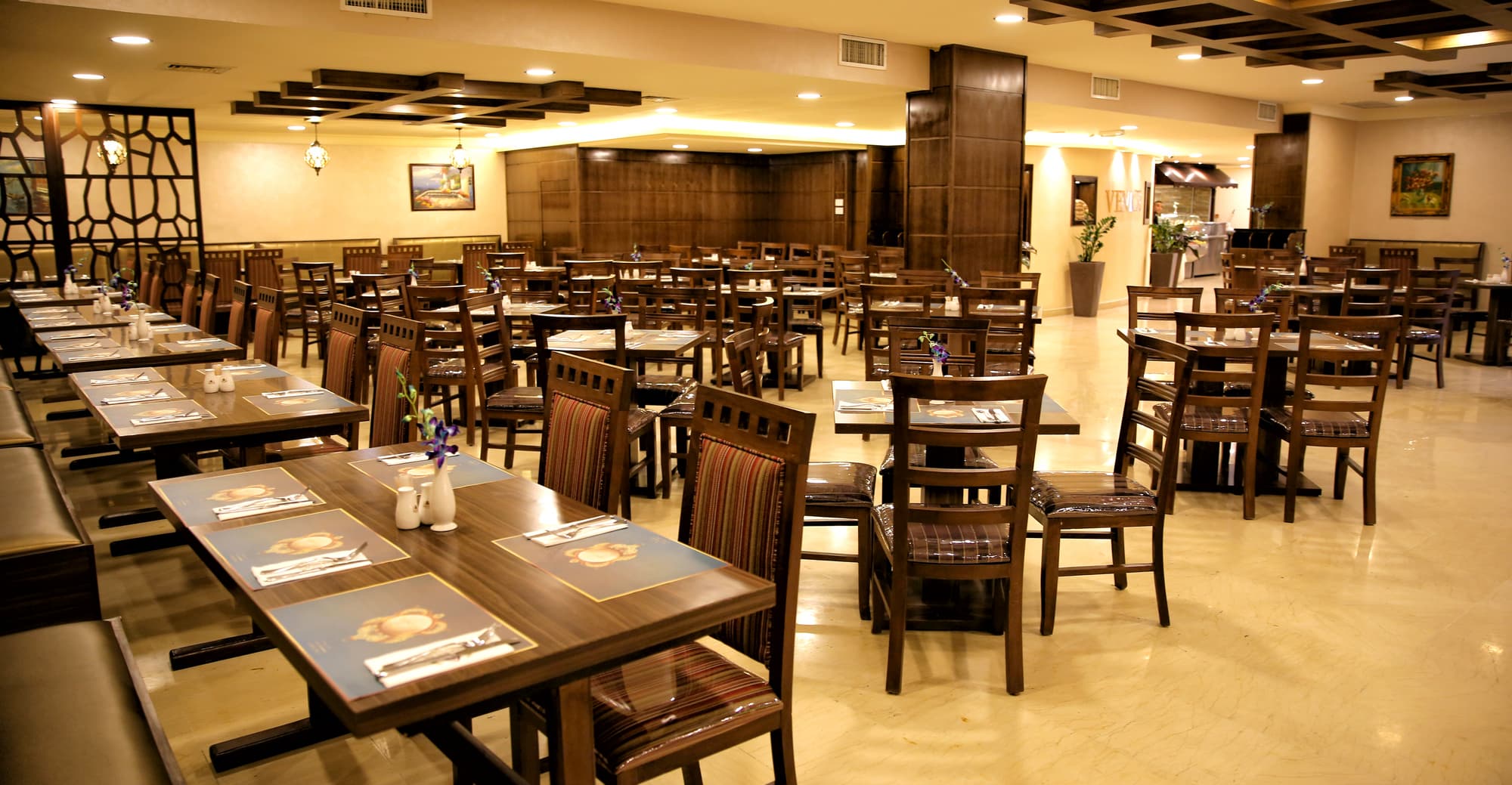 Al Fanar Palace Hotel