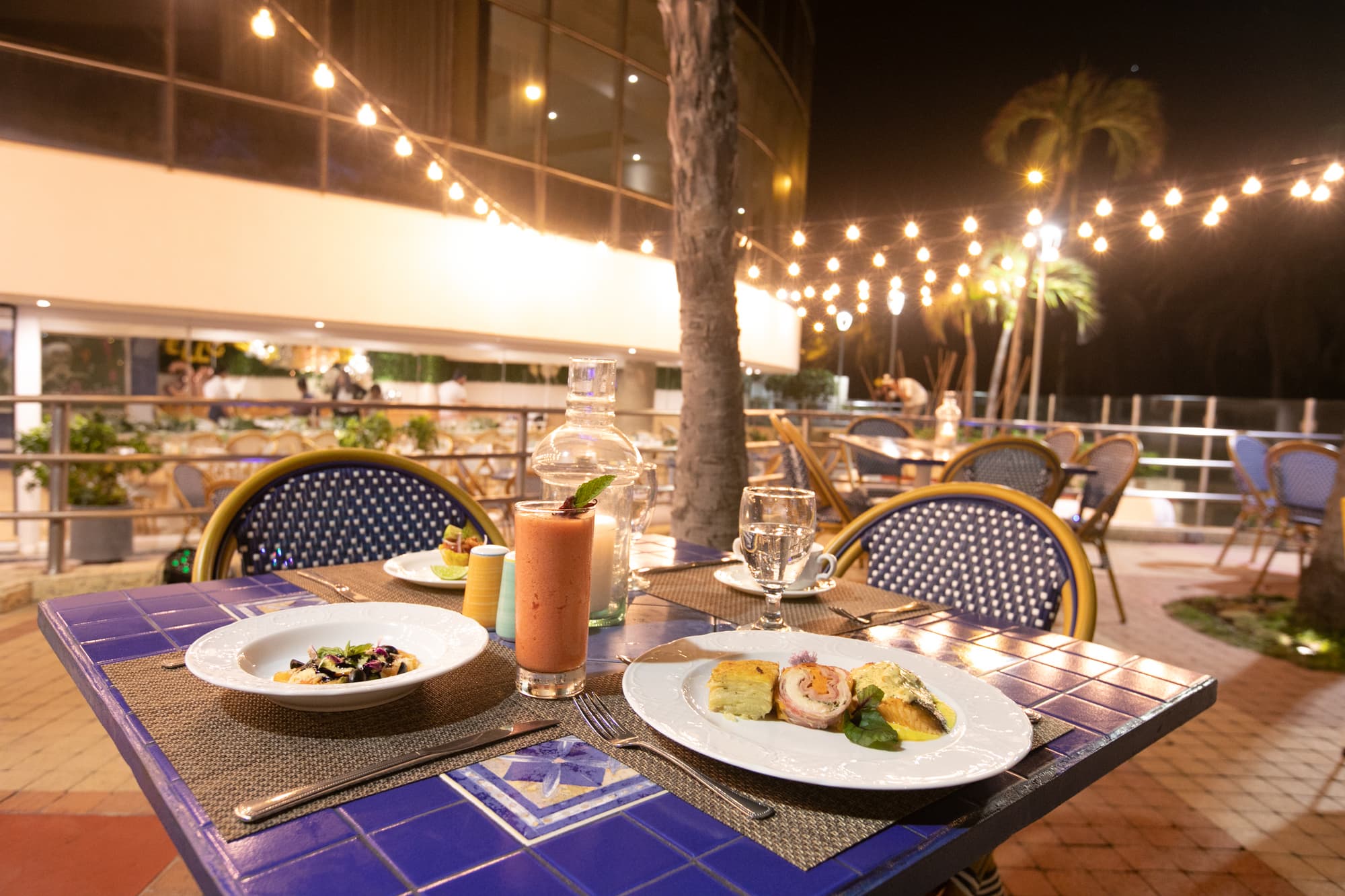 Almirante Cartagena, Terrace