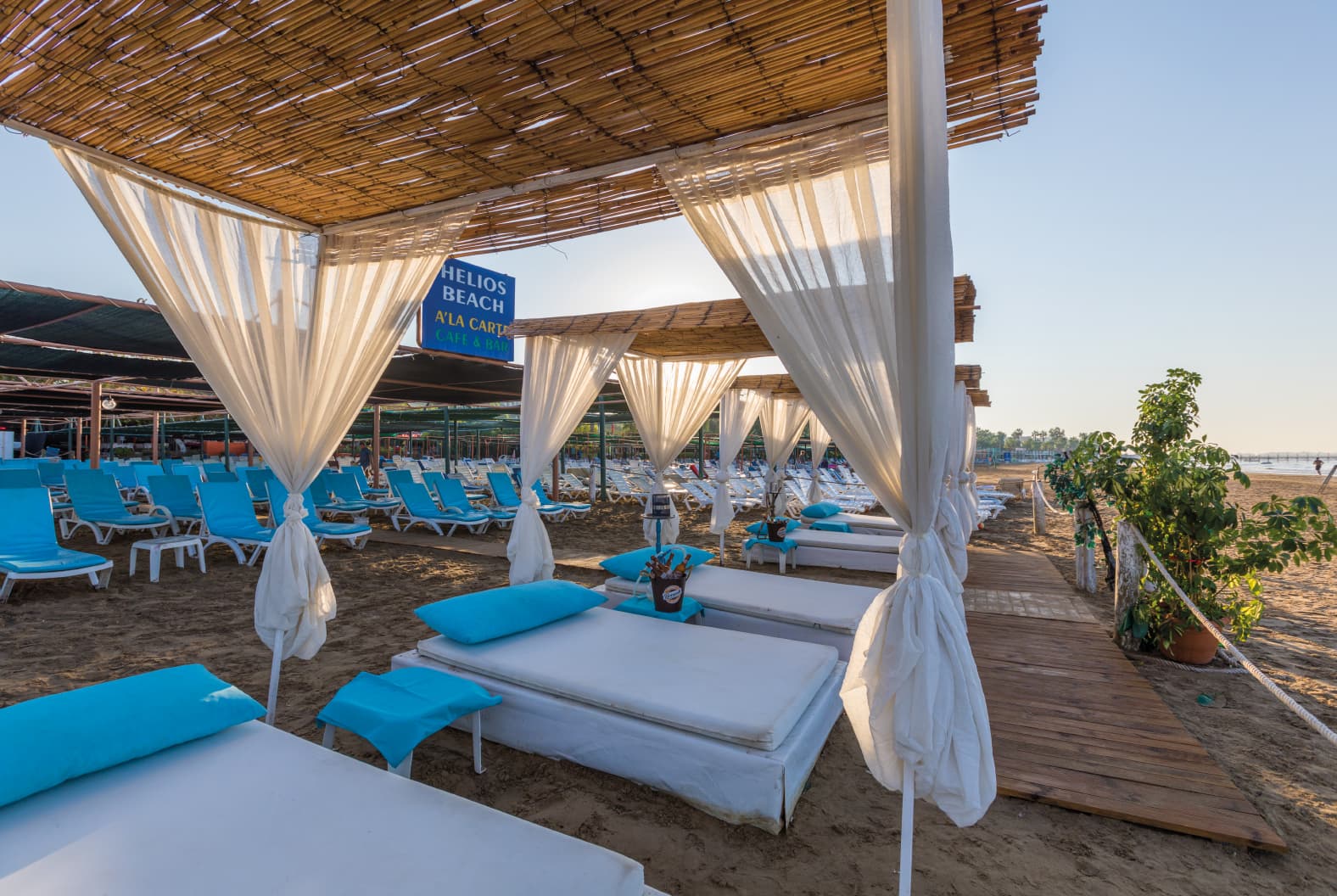 Helios Hotel