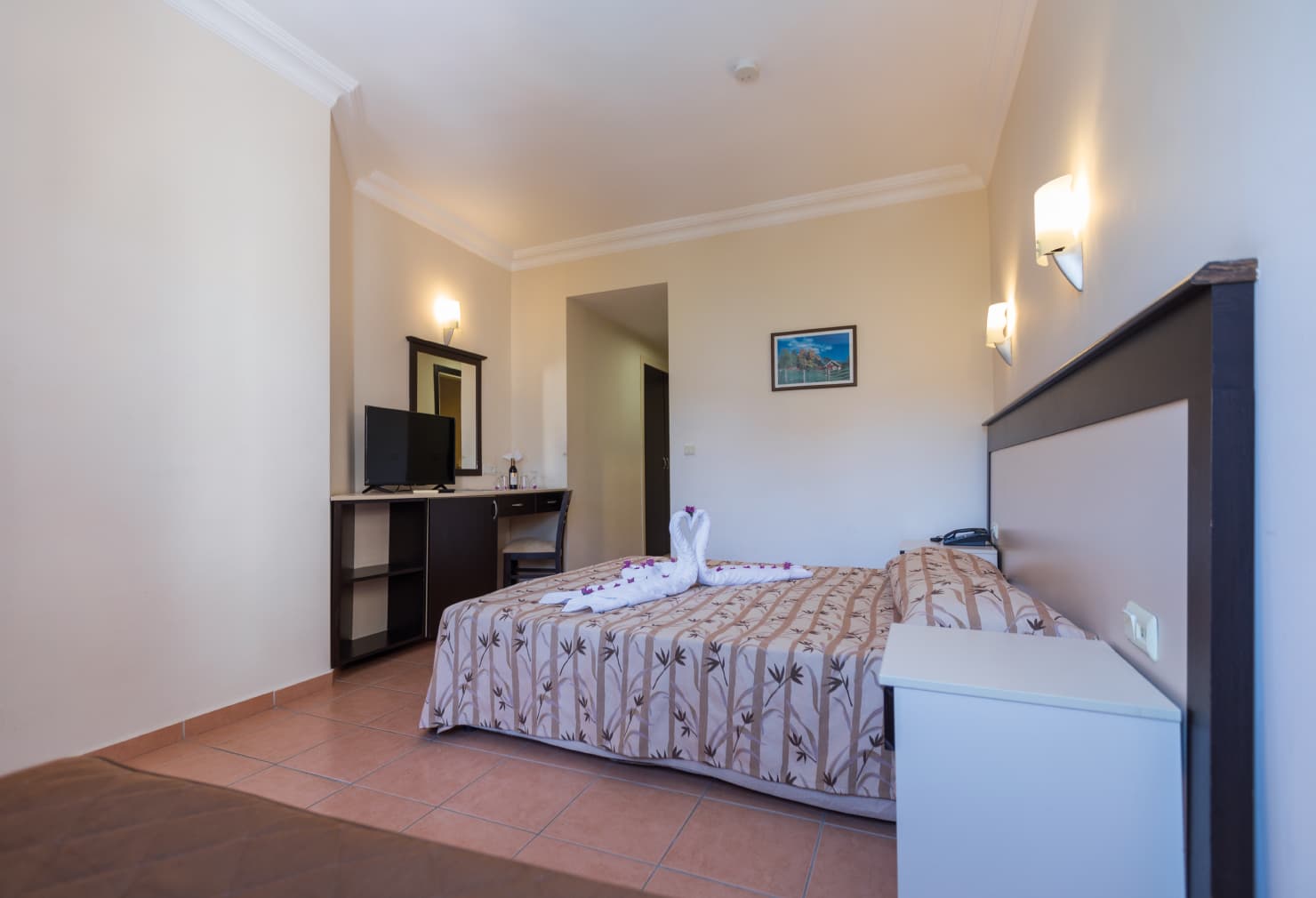 Helios Hotel