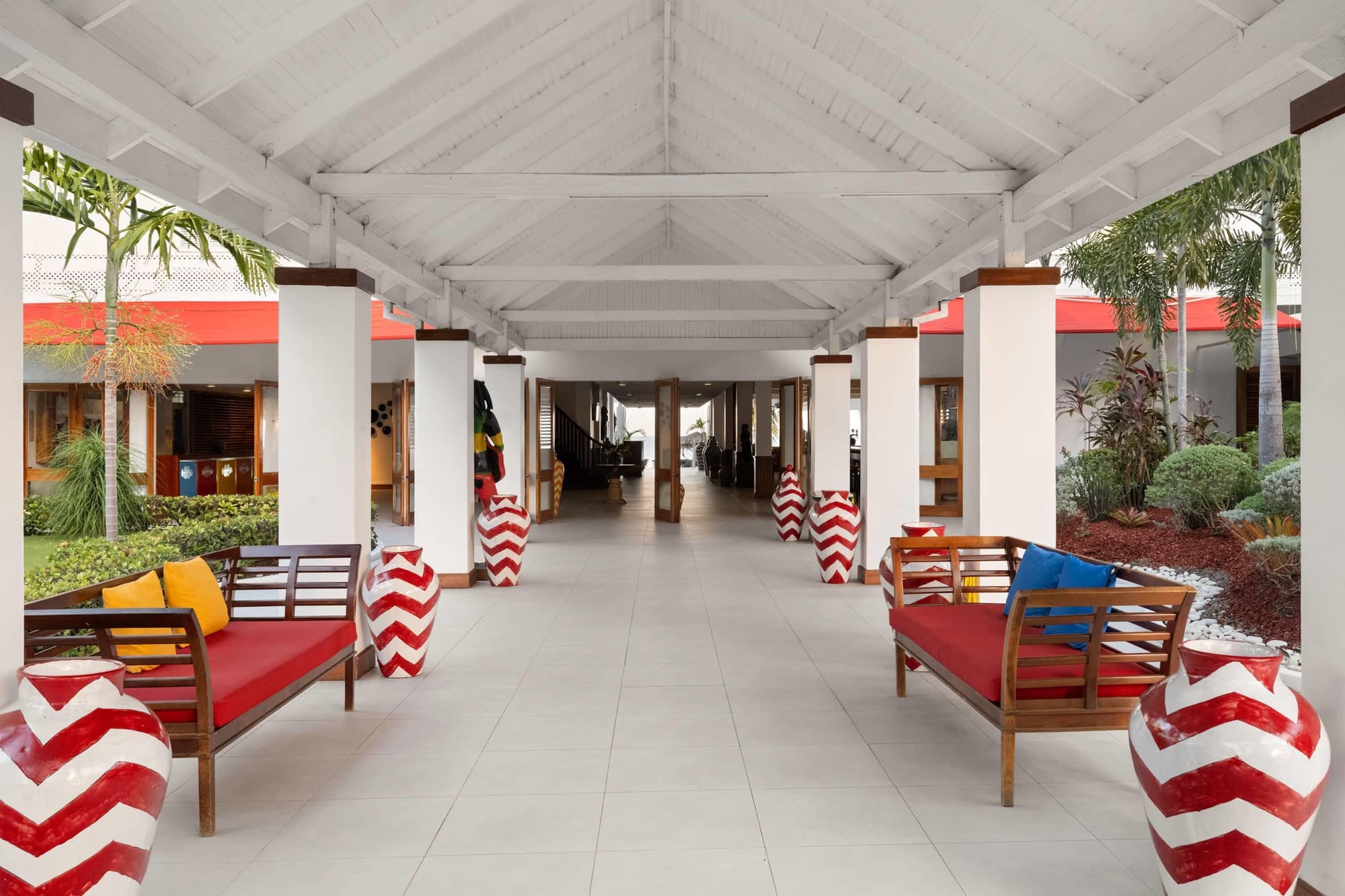 Grand Decameron Montego Beach, A Trademark All Inc
