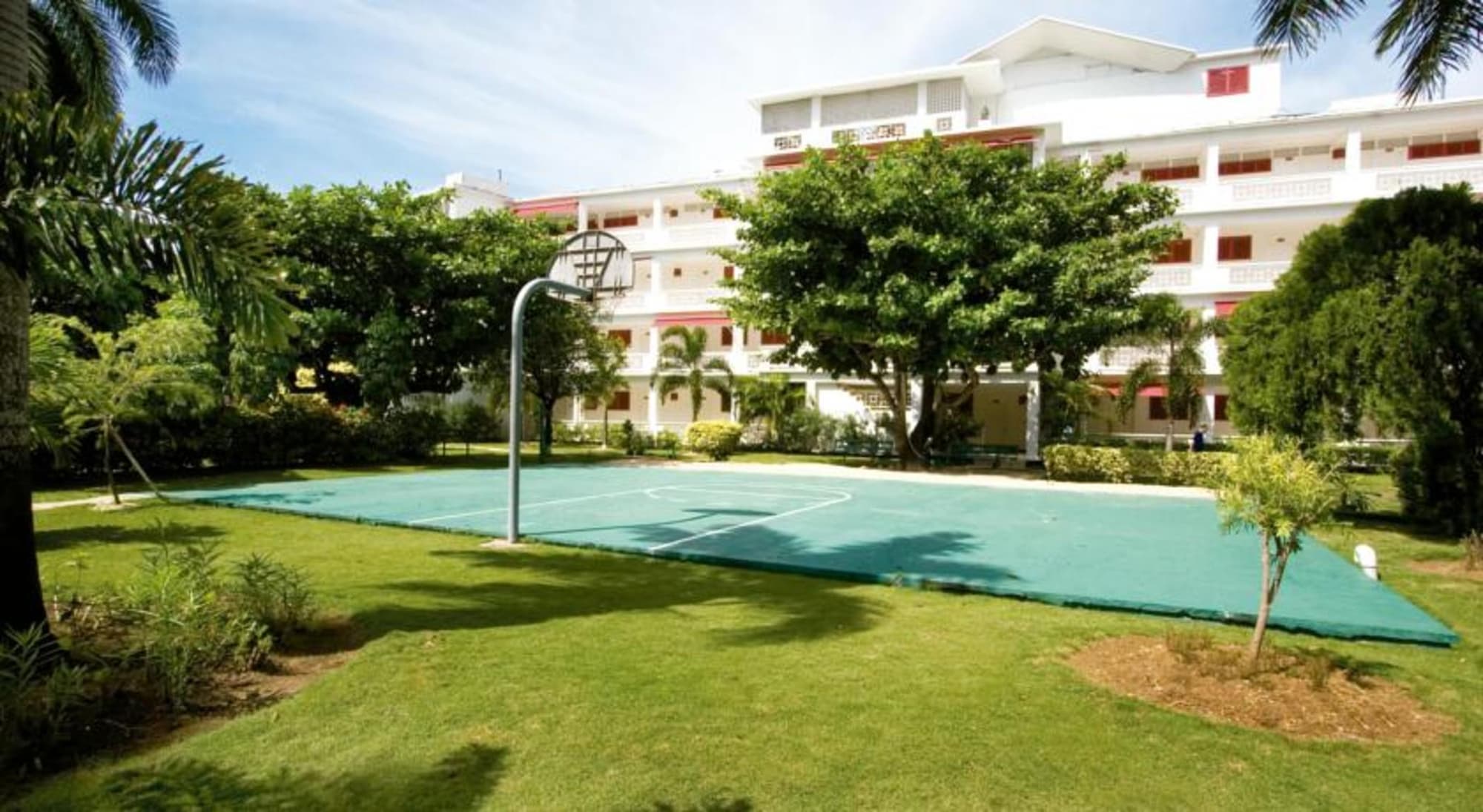 Grand Decameron Montego Beach, A Trademark All Inc