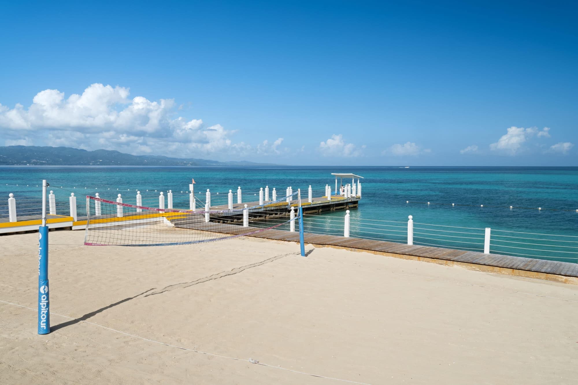 Grand Decameron Montego Beach, A Trademark All Inc