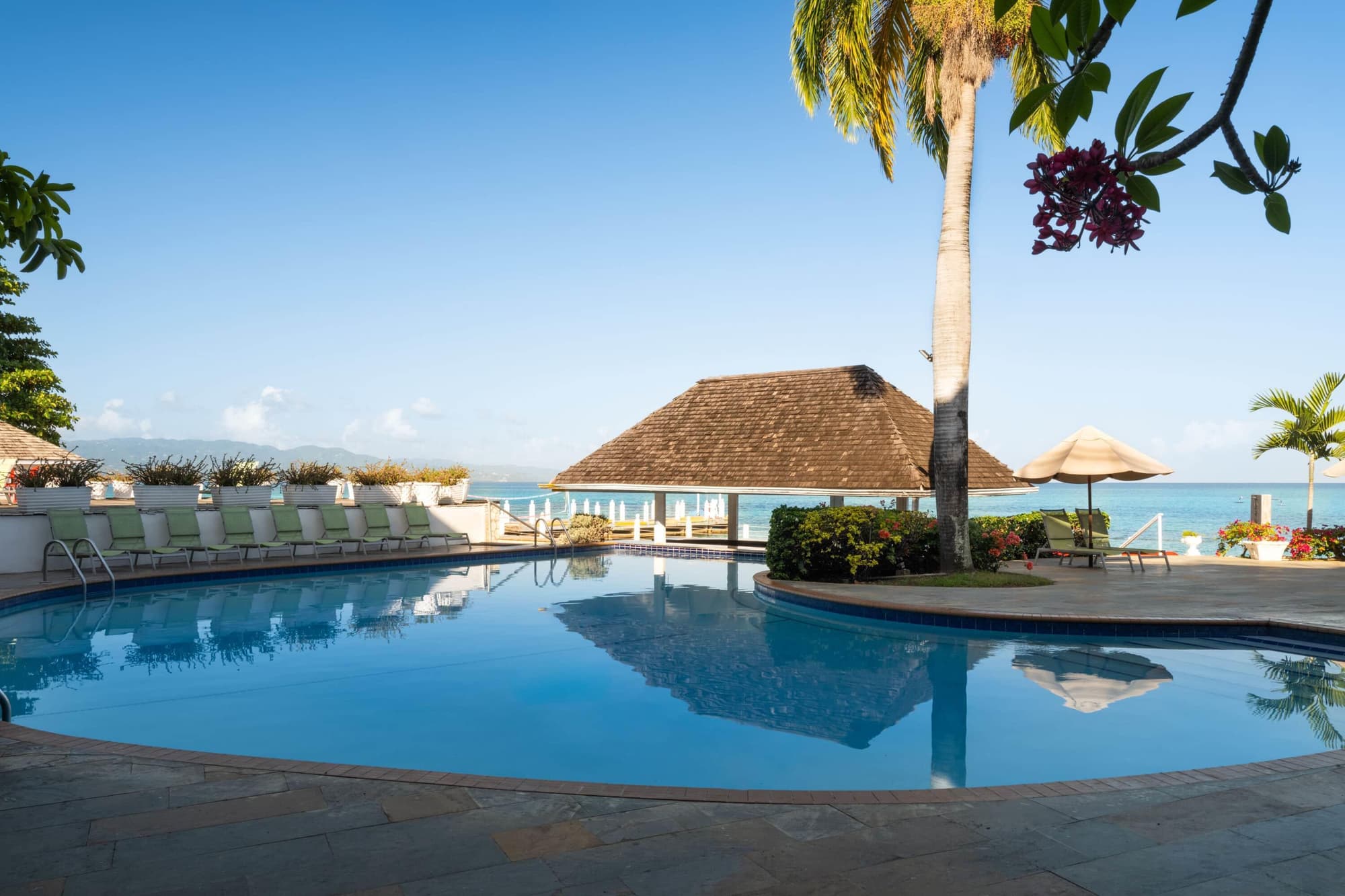Grand Decameron Montego Beach, A Trademark All Inc