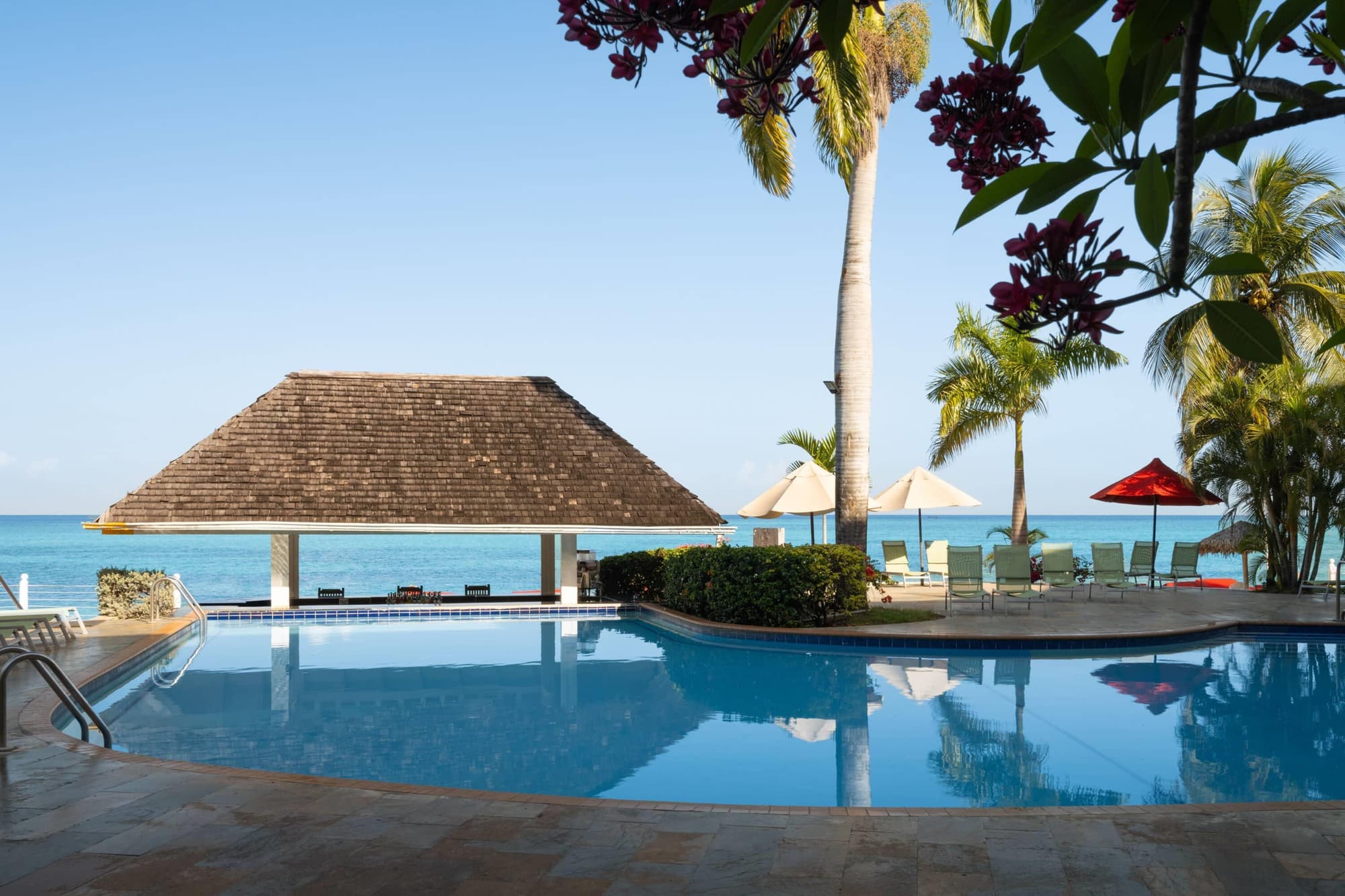 Grand Decameron Montego Beach, A Trademark All Inc