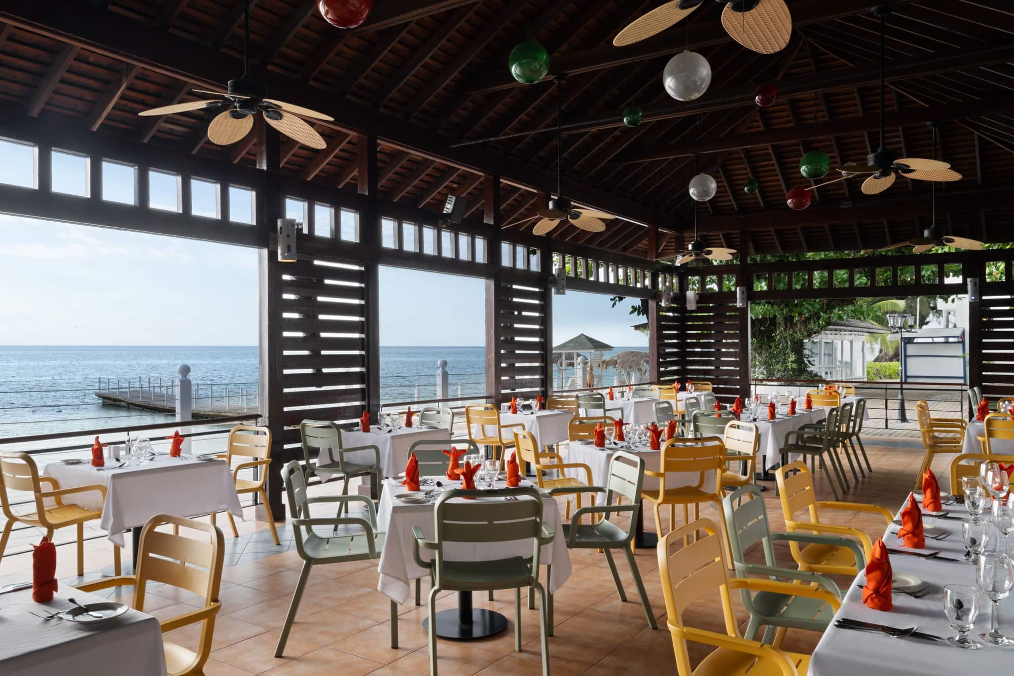 Grand Decameron Montego Beach, A Trademark All Inc